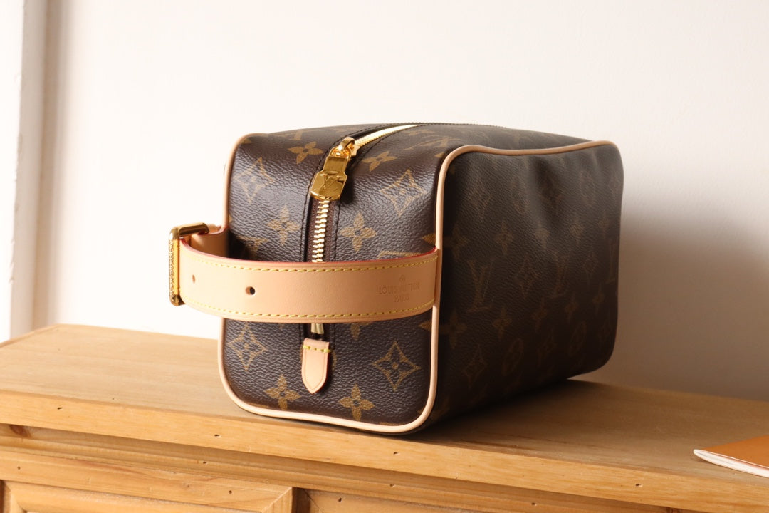 Louis Vuitton Luxury Brown Monogram Toiletry Bag with Top Leather Handle