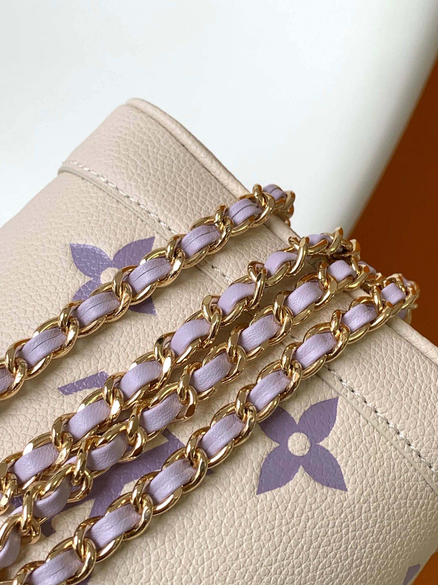 Louis Vuitton White and Lavender Monogram Leather Bucket Bag with Gold Chain Strap