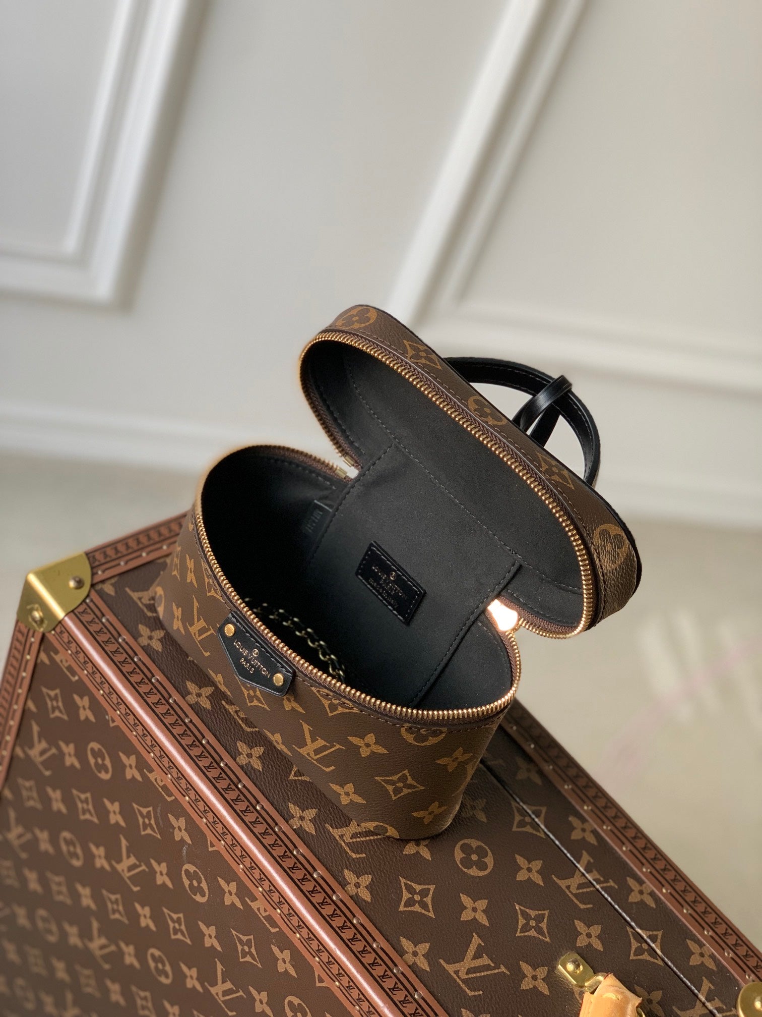 Louis Vuitton Vintage Monogram Canvas Vanity Case Handbag with Gold Padlock