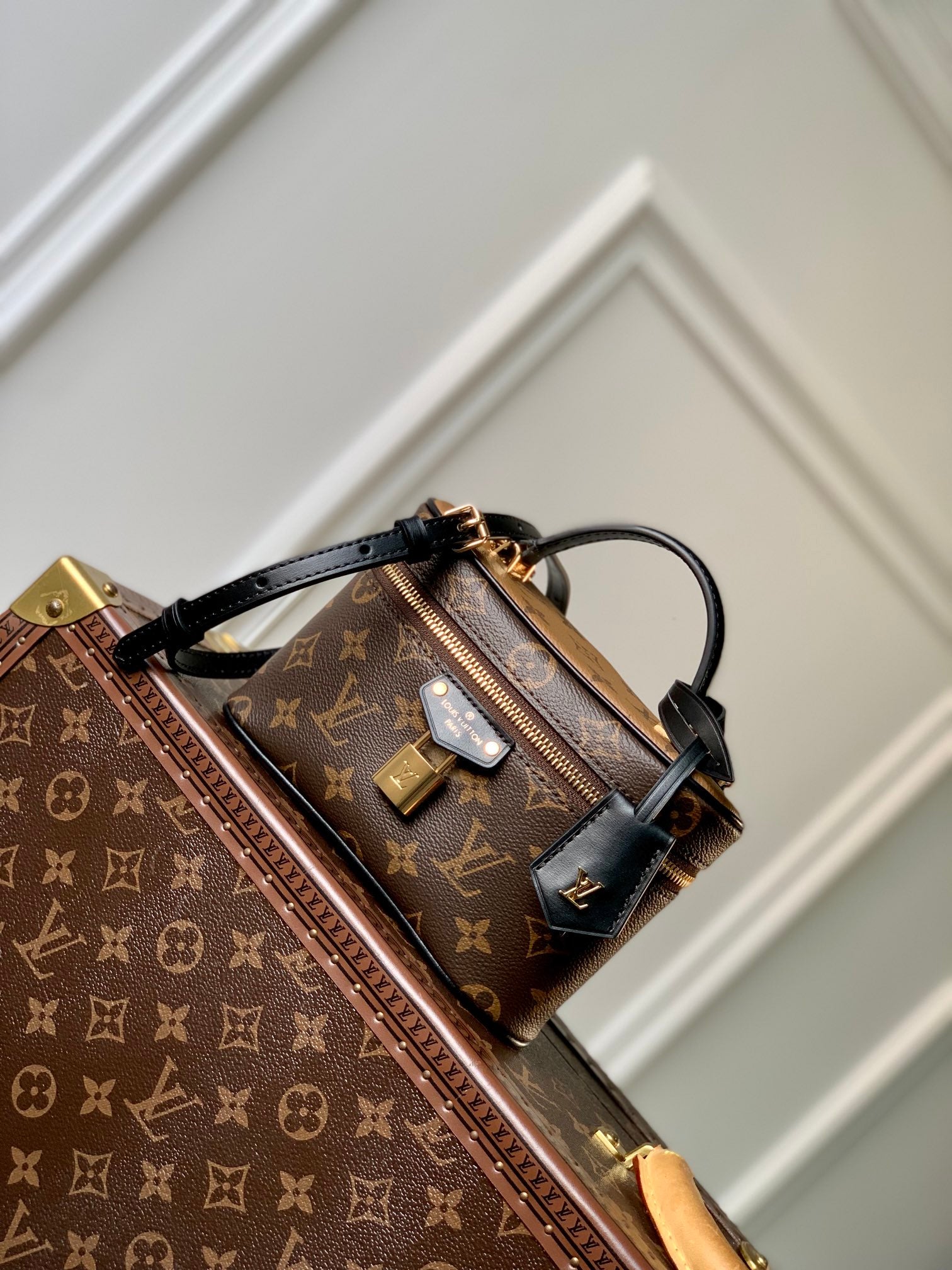 Louis Vuitton Vintage Monogram Canvas Vanity Case Handbag with Gold Padlock