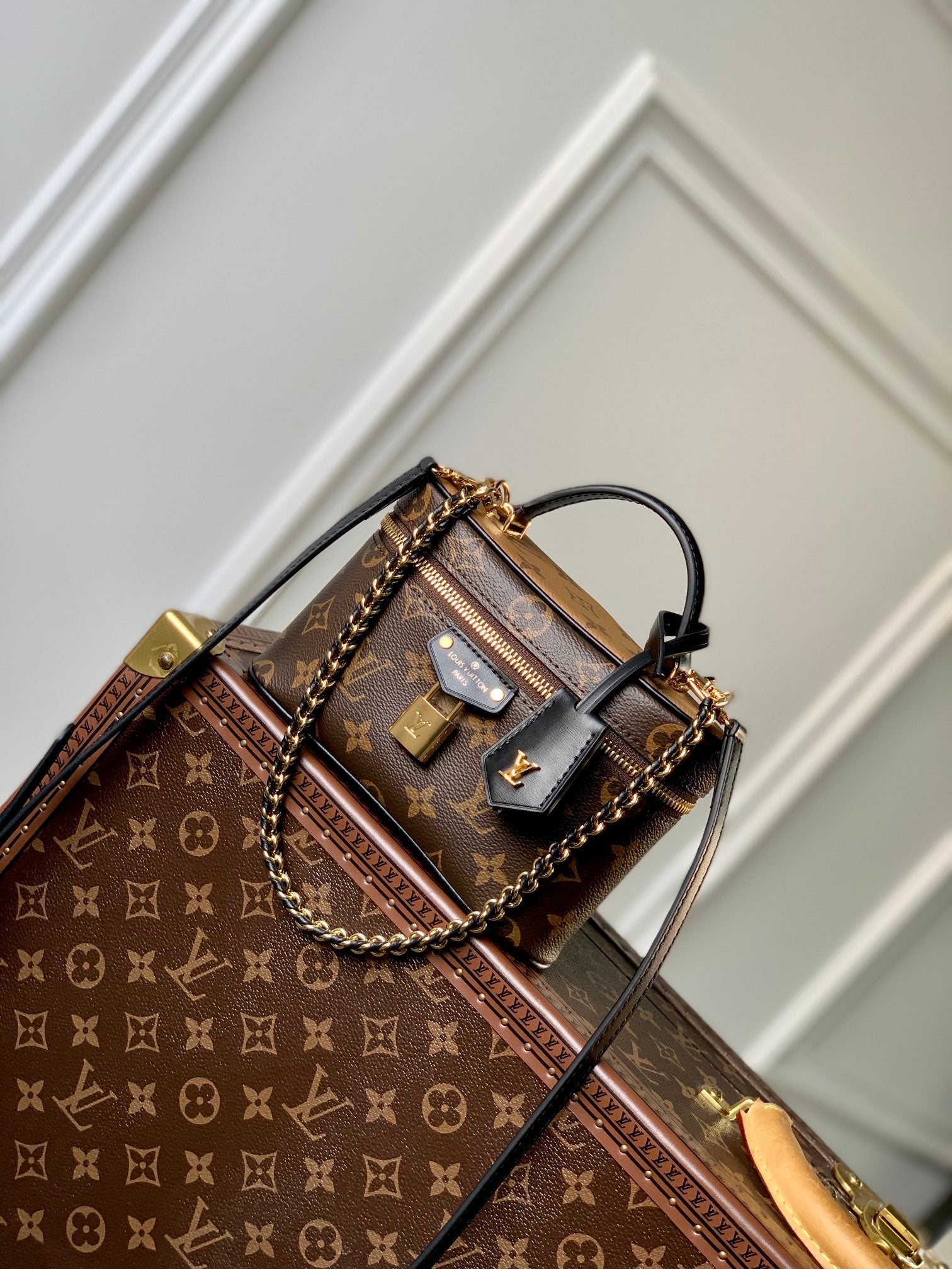Louis Vuitton Vintage Monogram Canvas Vanity Case Handbag with Gold Padlock