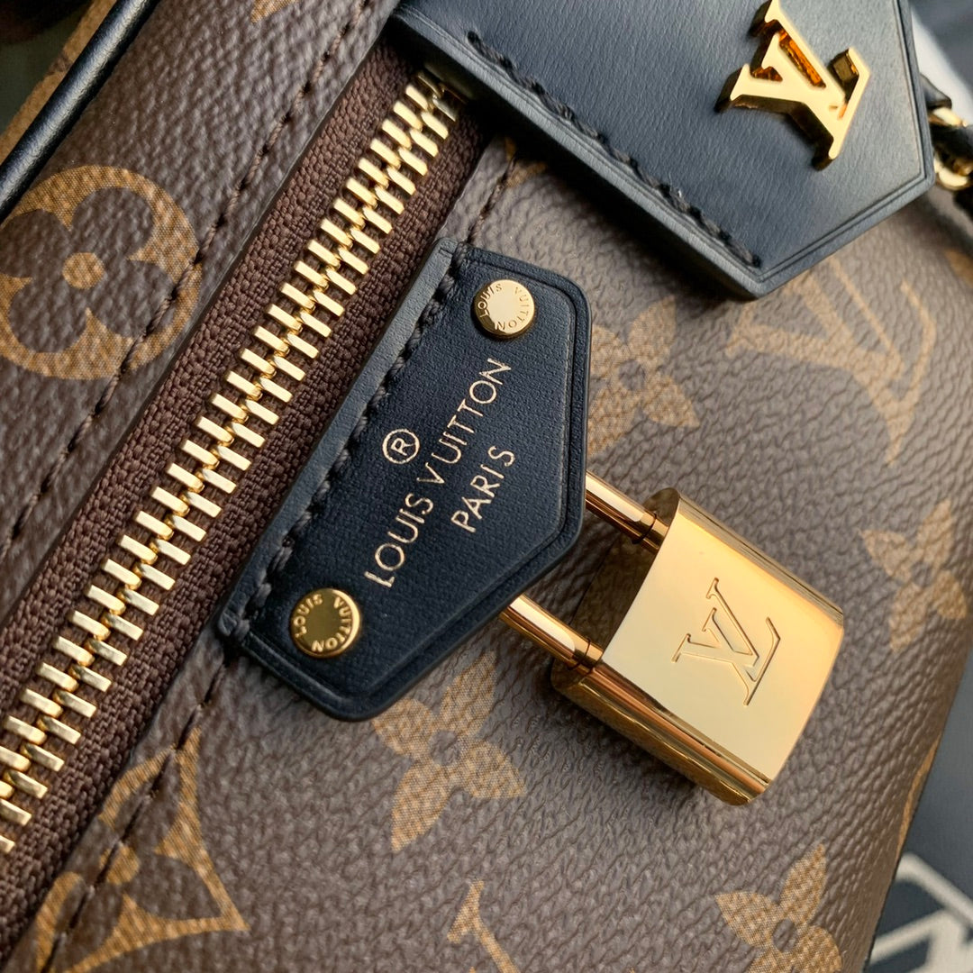 Louis Vuitton Vintage Monogram Canvas Vanity Case Handbag with Gold Padlock