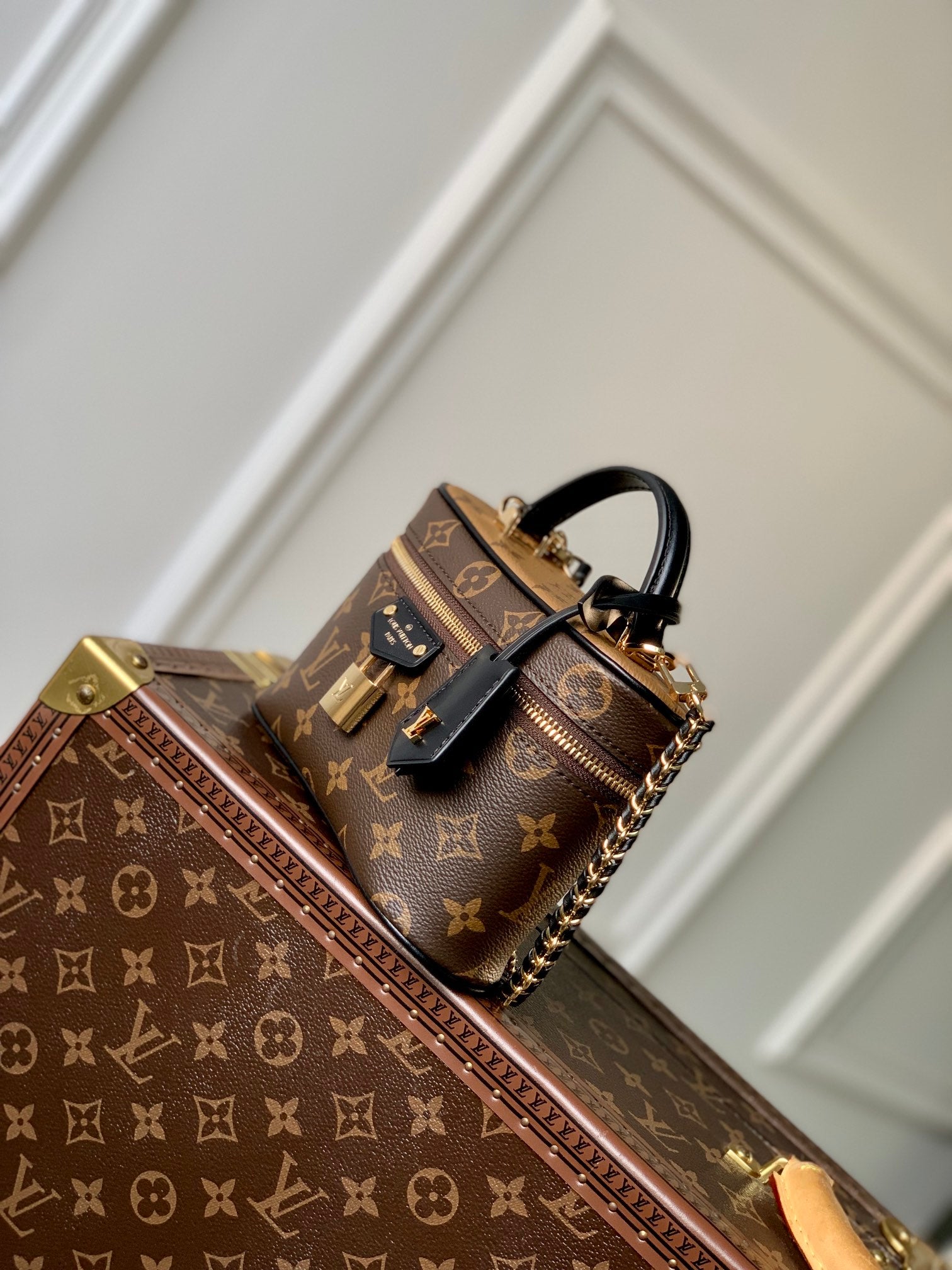 Louis Vuitton Vintage Monogram Canvas Vanity Case Handbag with Gold Padlock