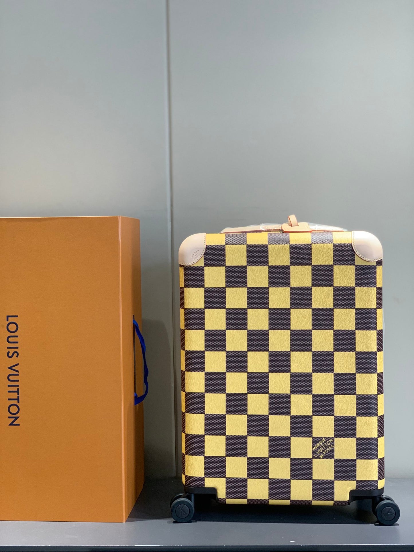 Classic Brown Checkerboard Carry-On Suitcase Luxury Rolling Luggage