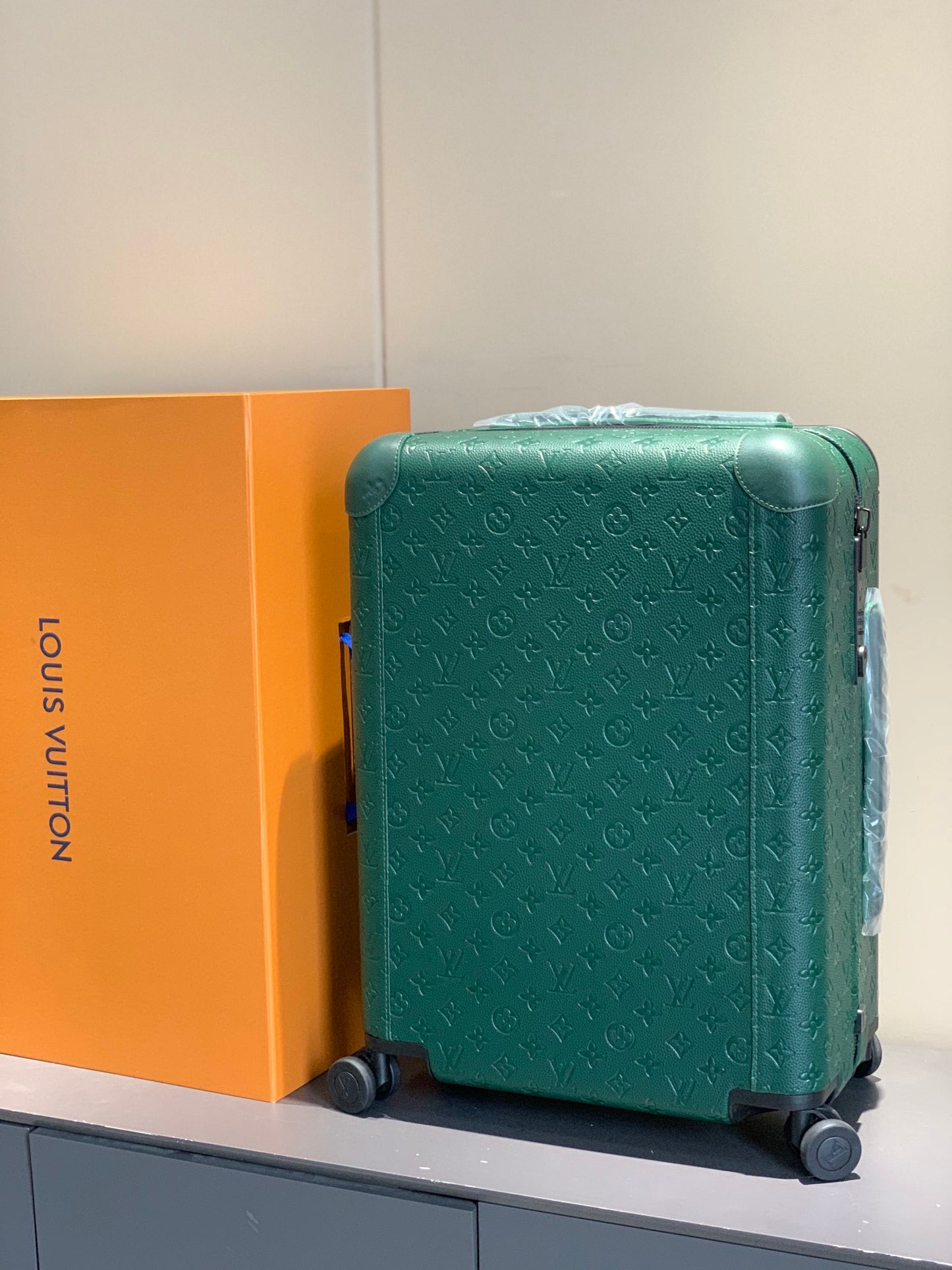 Luxury Green Monogram Embossed Hardshell Rolling Suitcase
