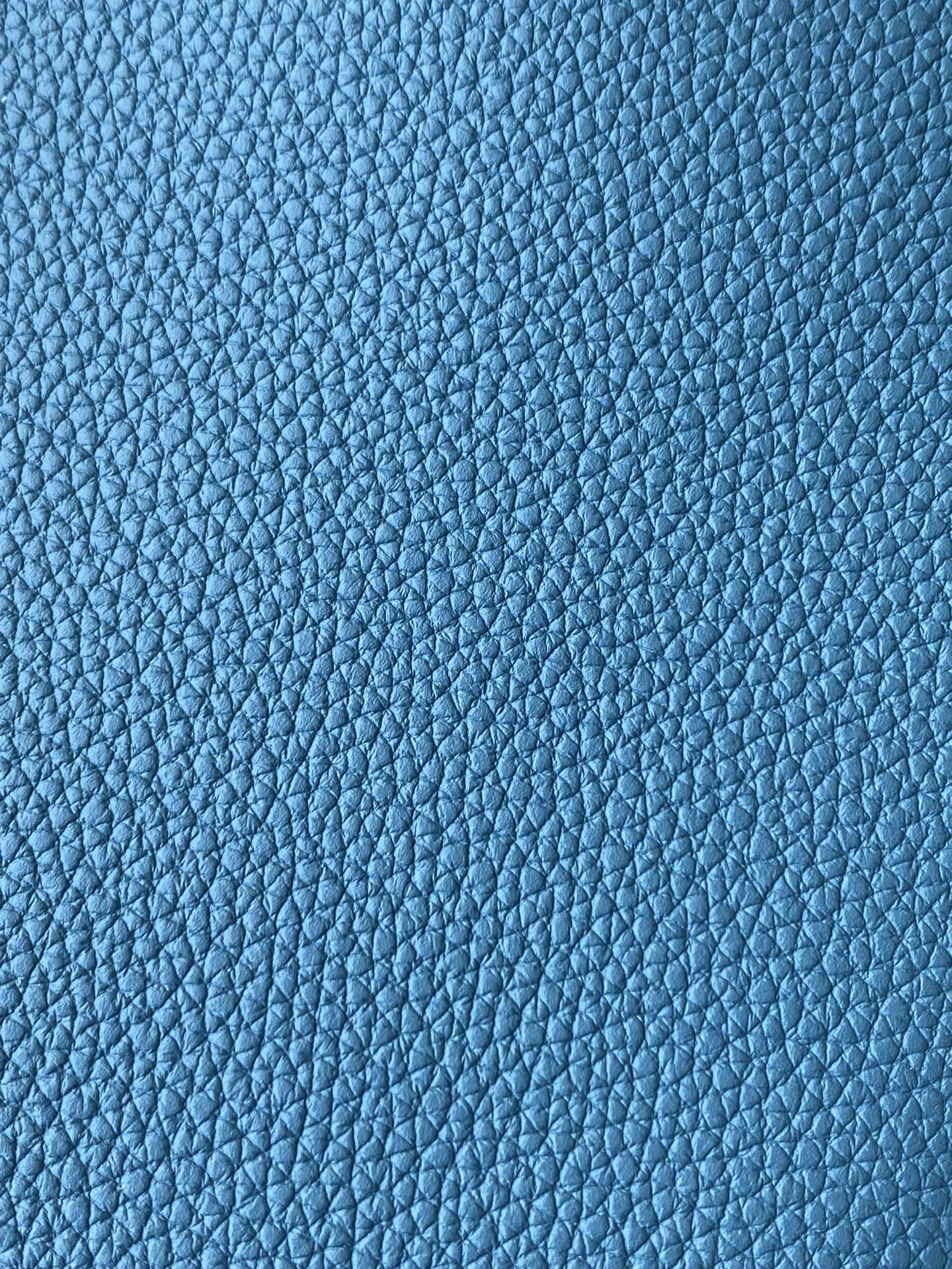 Hermès Birkin 25 Blue Leather Handbag with Palladium Hardware and Bag Charm