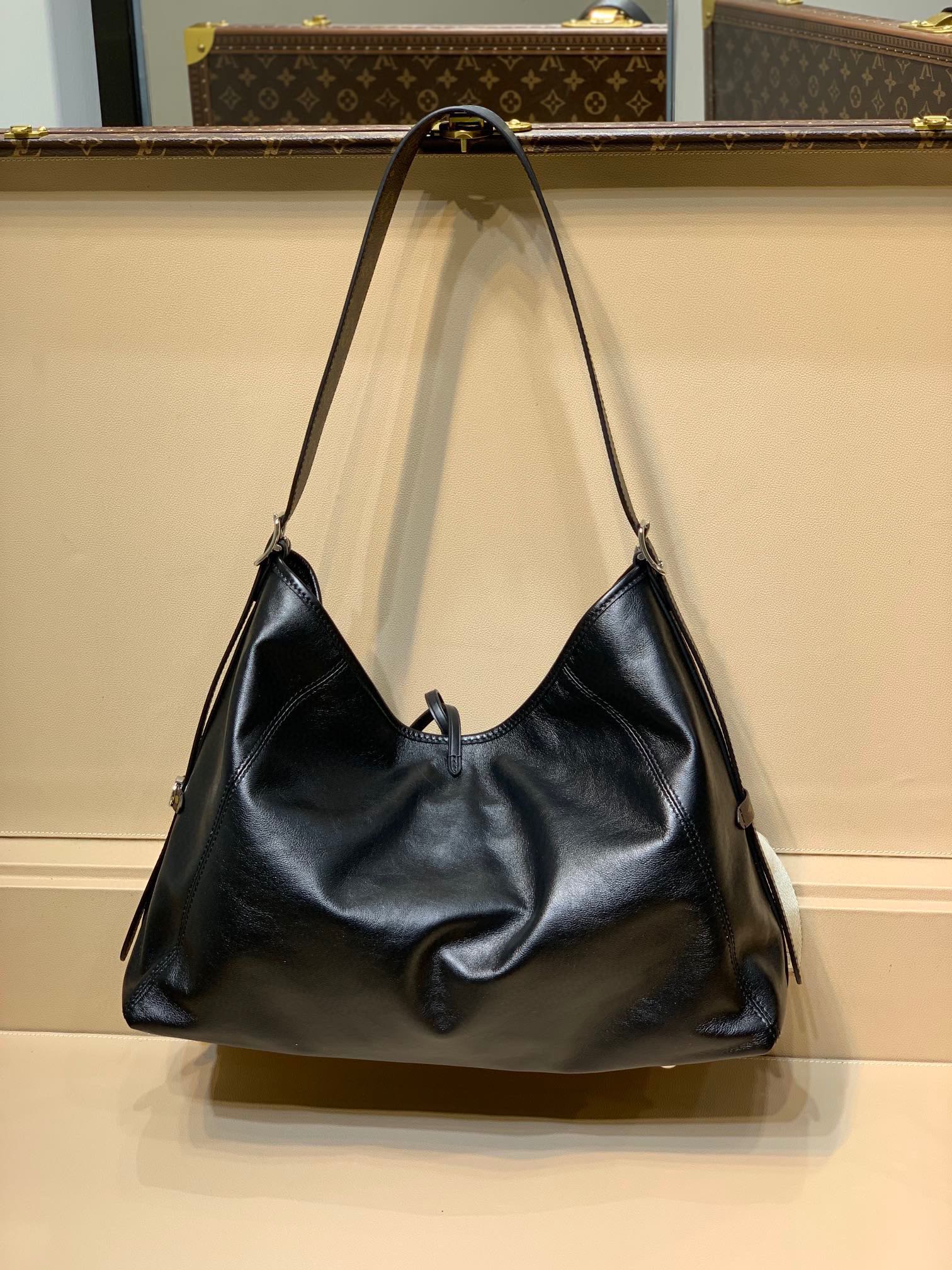 Louis Vuitton Classic Black Leather Hobo Bag with Detachable Monogram Pouch