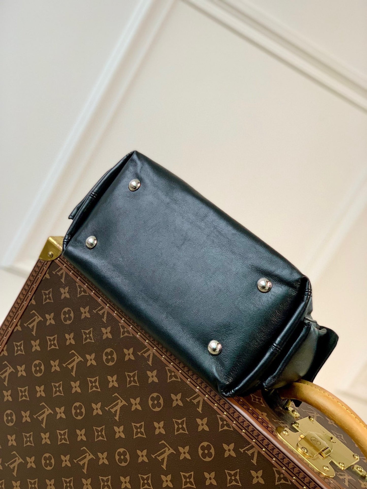 Louis Vuitton Slouchy Black Leather Shoulder Bag with Silver Chain Accent