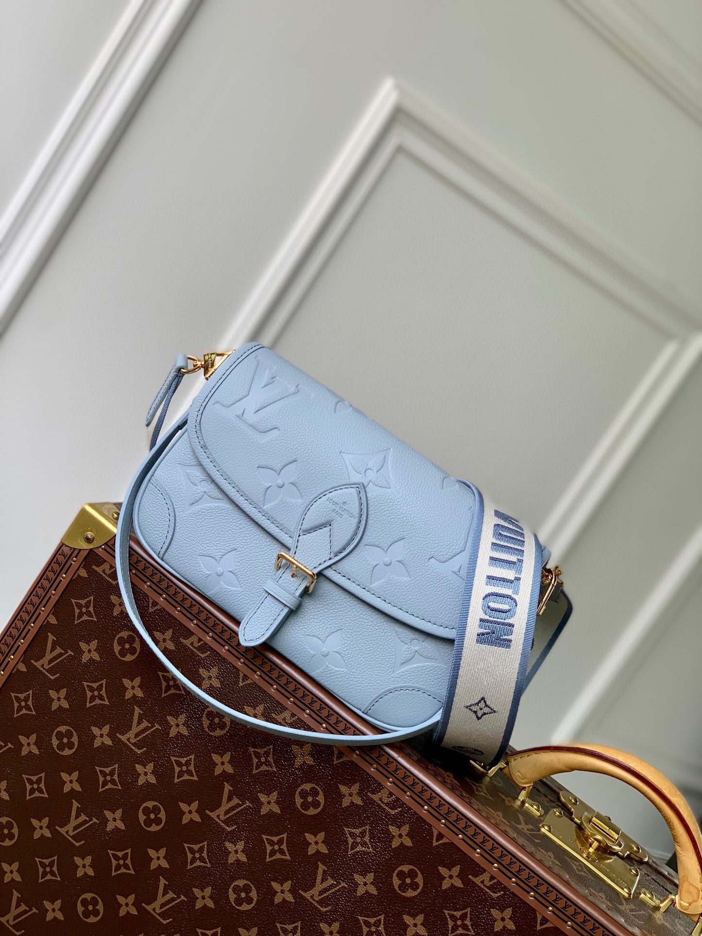 Louis Vuitton Light Blue Embossed Leather Shoulder Bag with Gold Hardware
