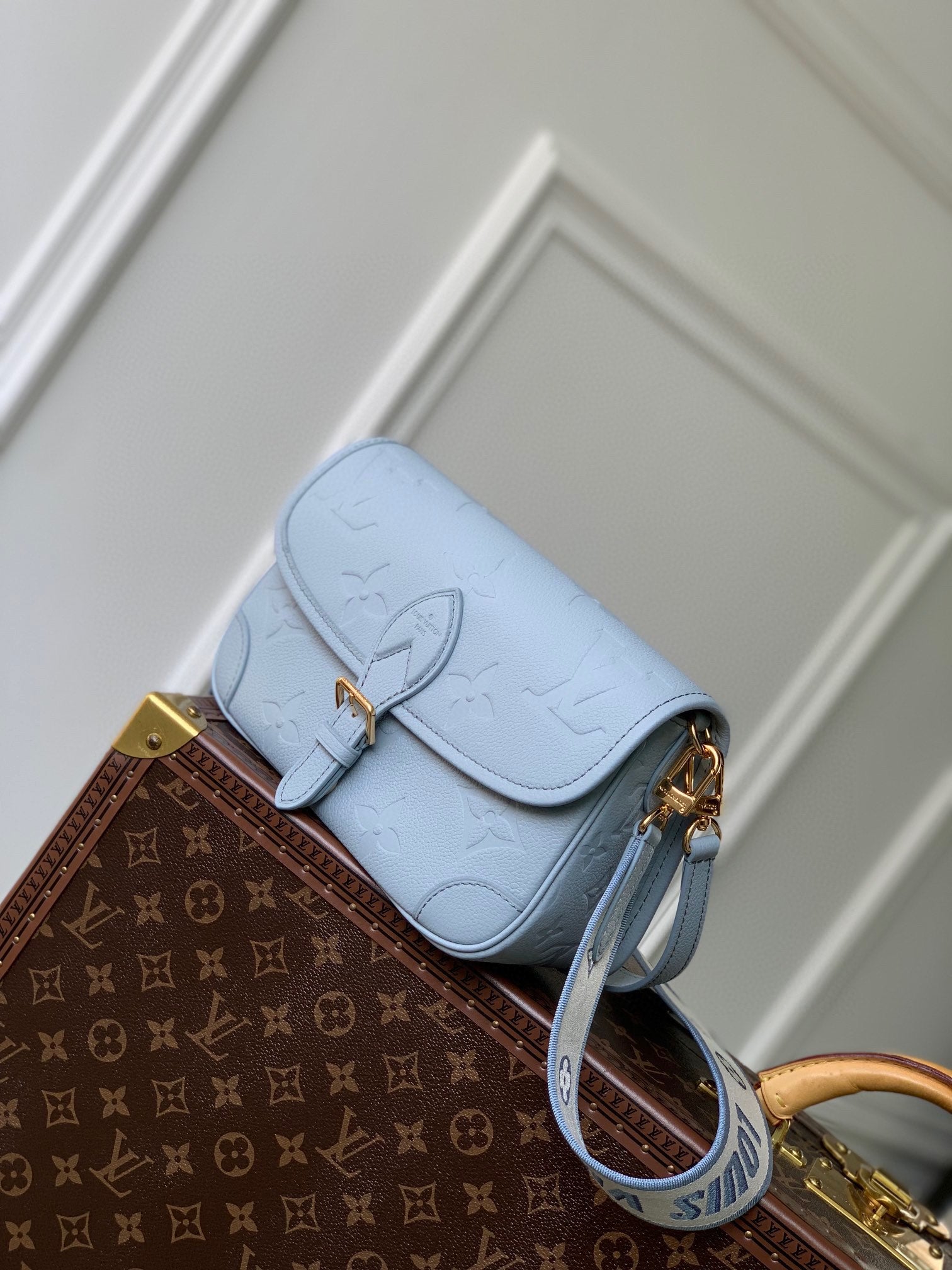 Louis Vuitton Light Blue Embossed Leather Shoulder Bag with Gold Hardware