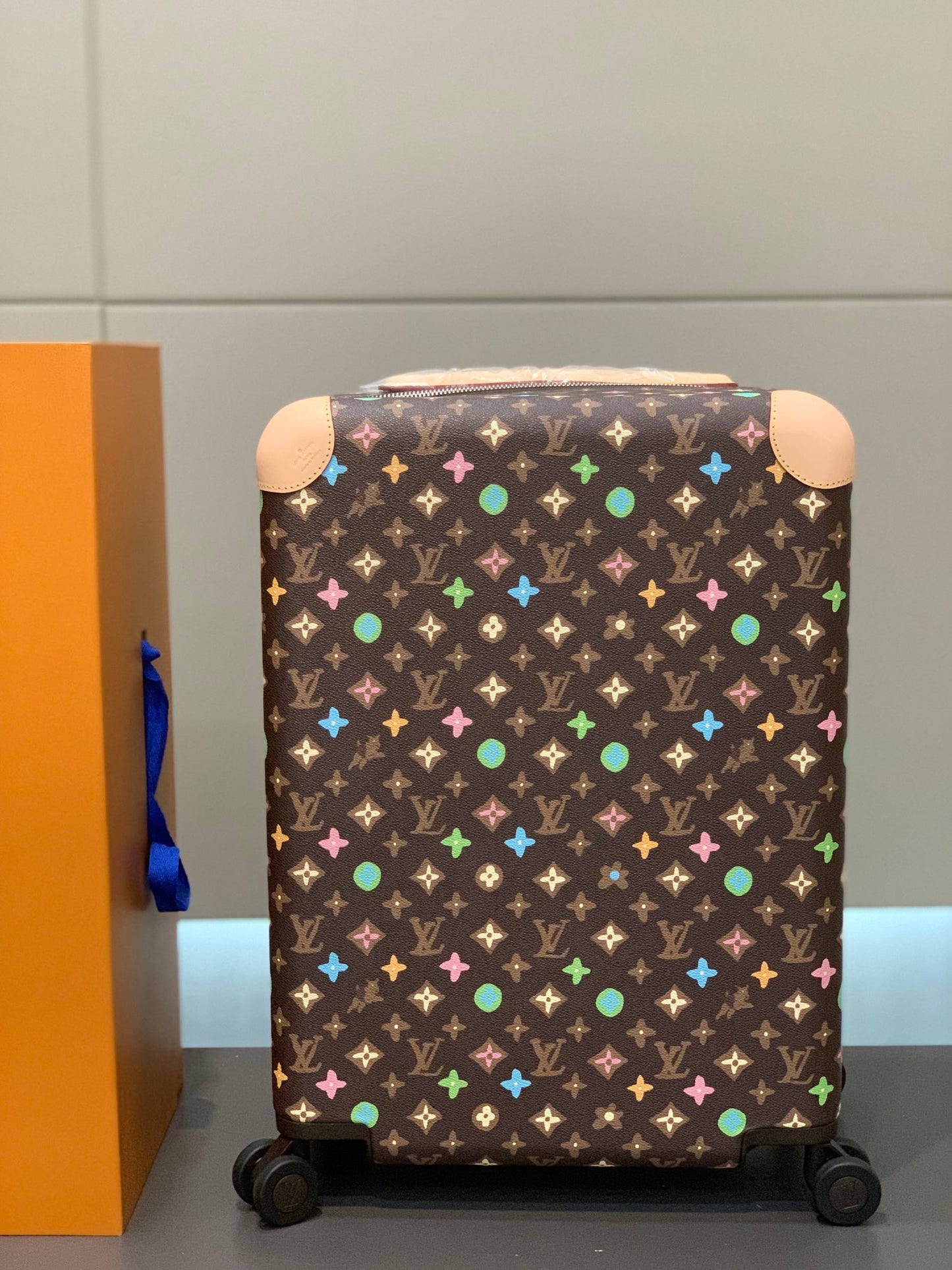 Brown Multicolor Monogram Pattern Carry-On Spinner Suitcase