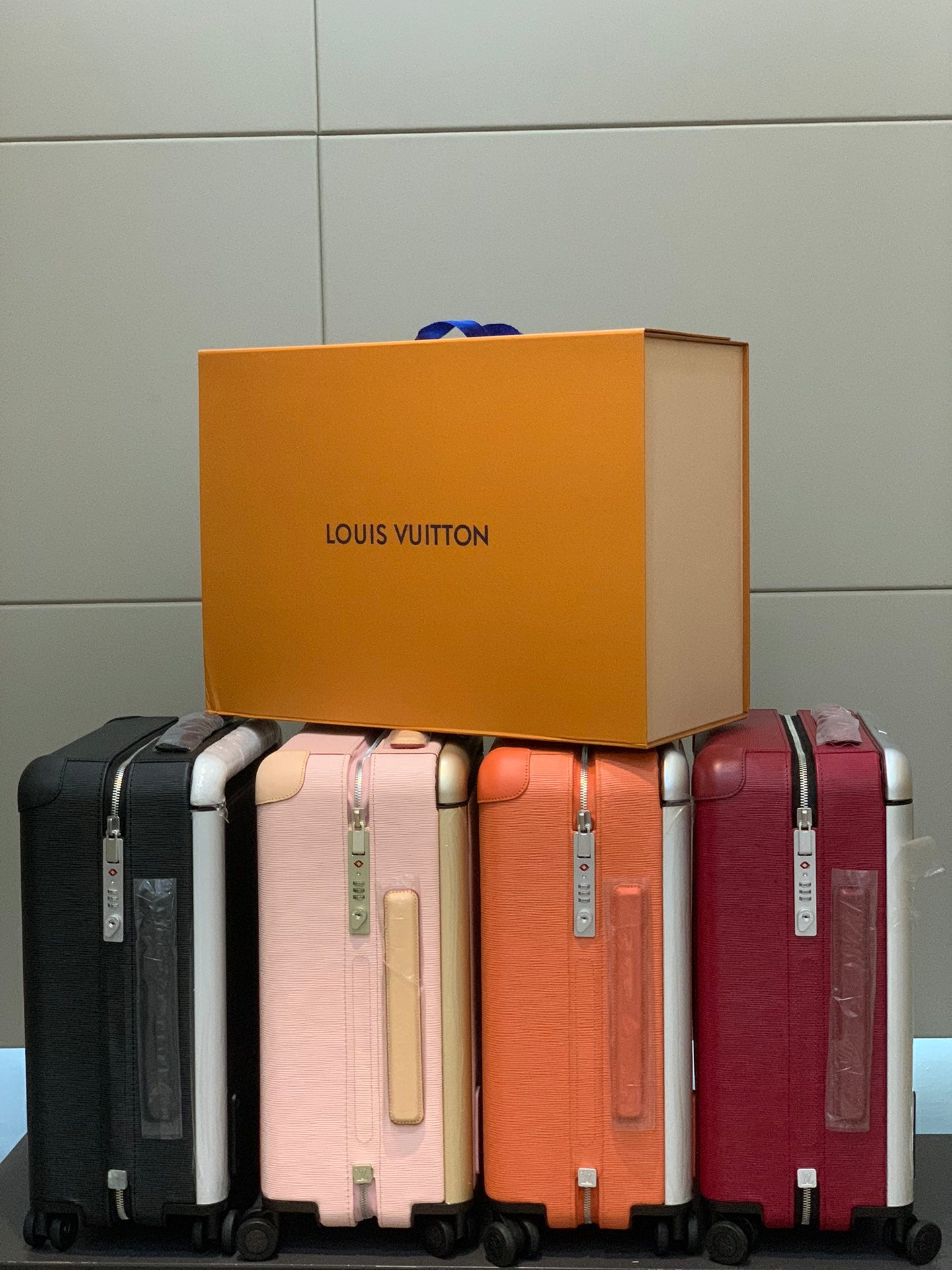 Modern Hardside Spinner Luggage Cabin Travel Suitcase