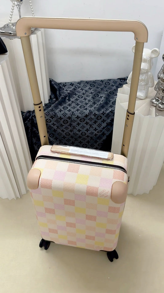 Pastel Checkered Spinner Luggage with Wide Telescopic Handle
