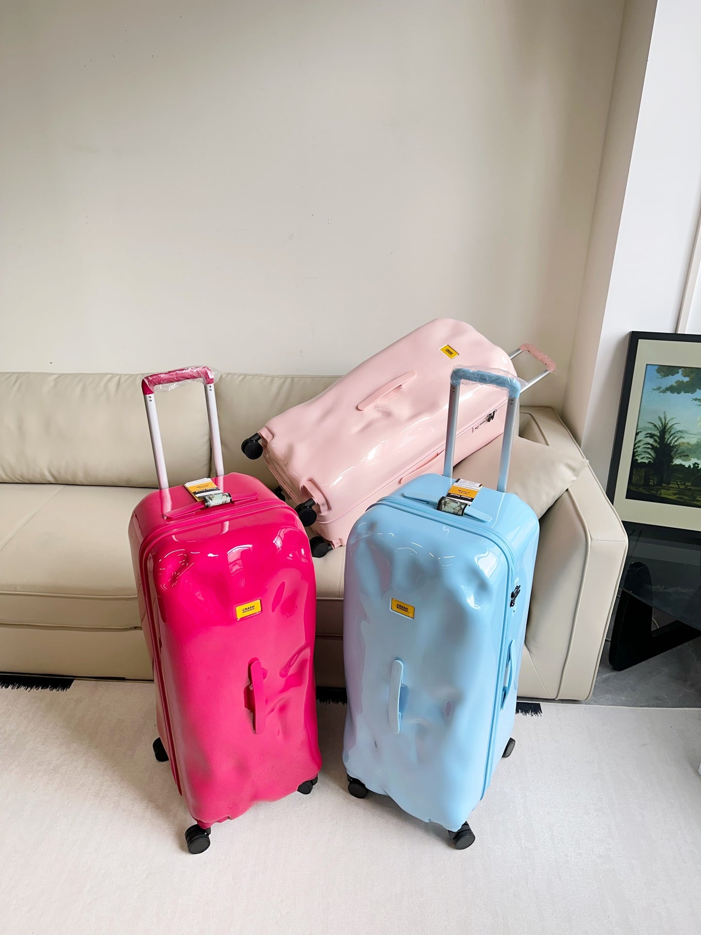 Modern Dented Hard Shell Spinner Suitcase Glossy Travel Luggage