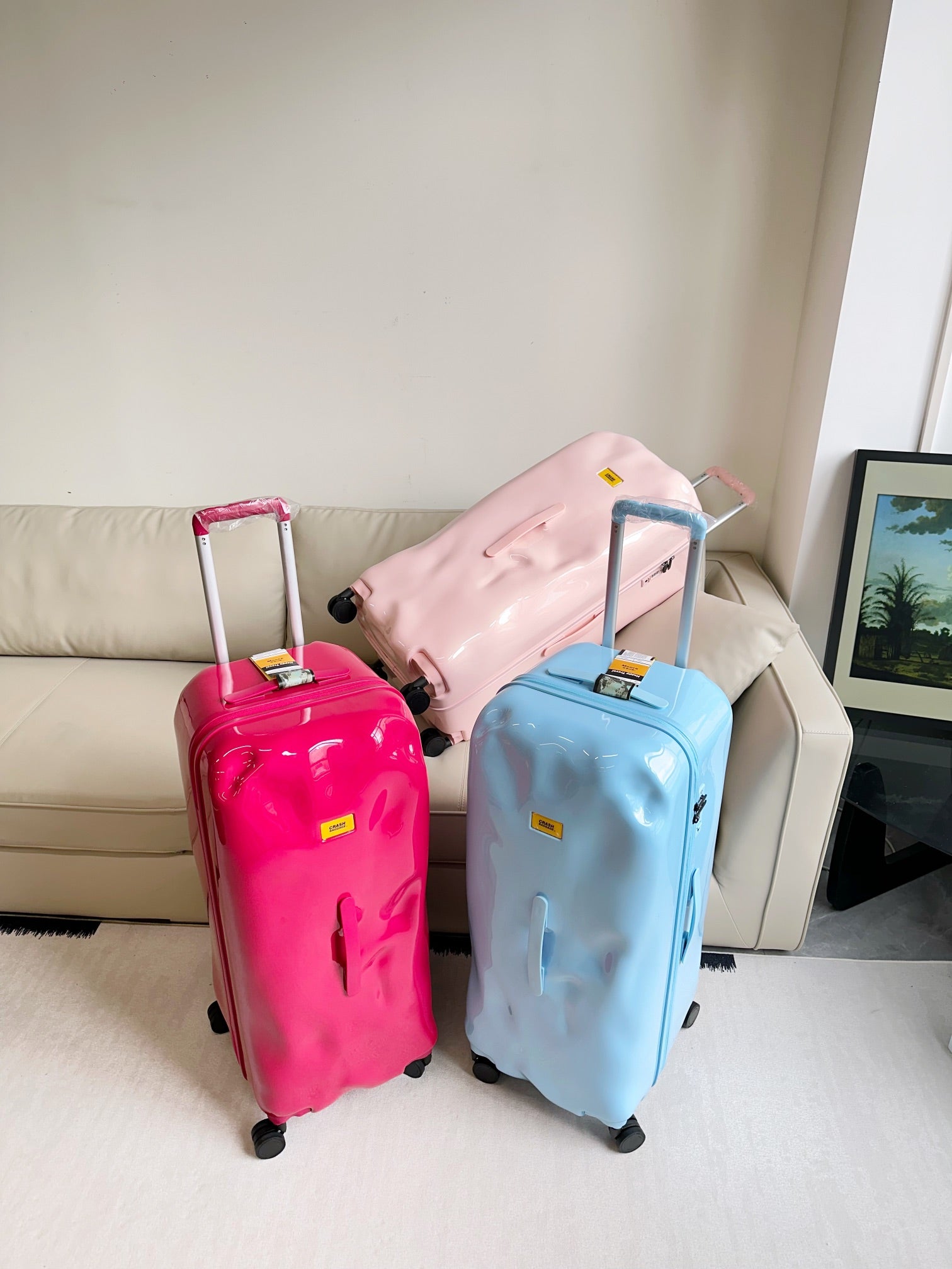 Modern Dented Hard Shell Spinner Suitcase Glossy Travel Luggage