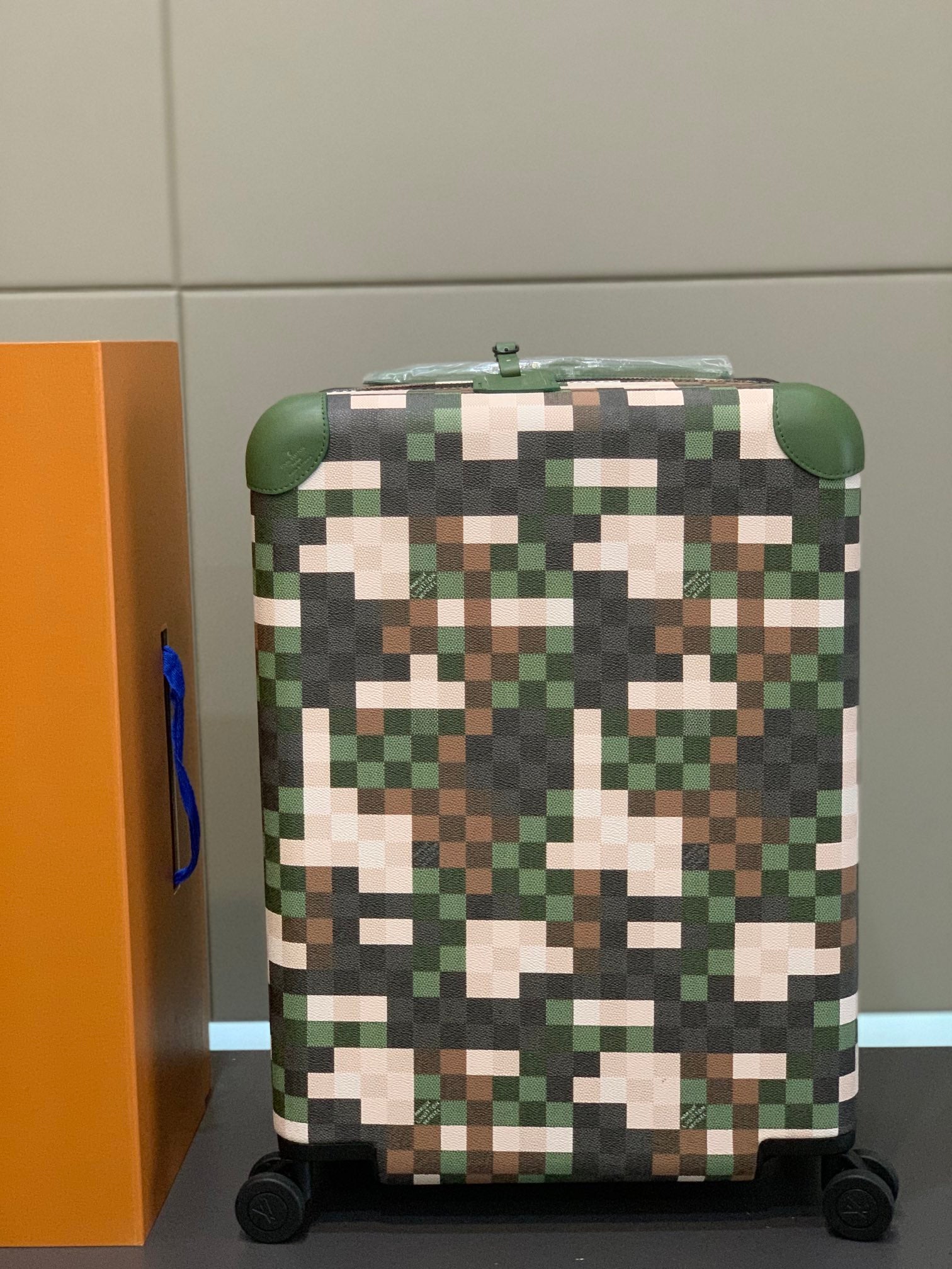 Green Digital Camouflage Rolling Carry-On Spinner Suitcase