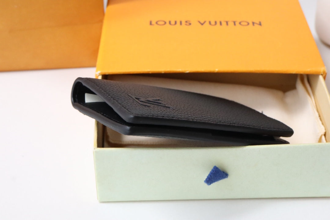 Louis Vuitton Minimalist Black Pebbled Leather Slim Card Holder Wallet