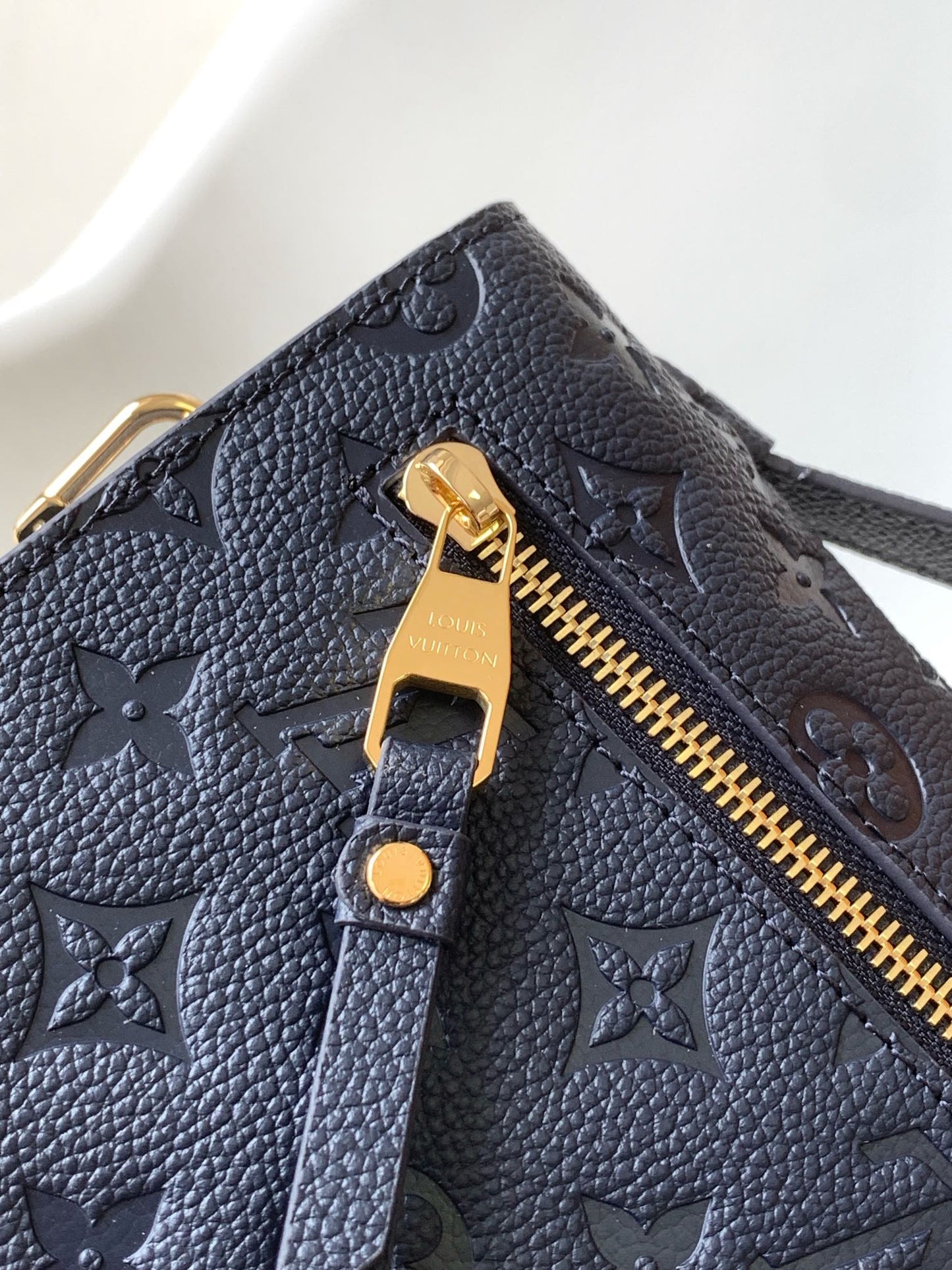 Louis Vuitton Pochette Métis Monogram Empreinte Leather Crossbody Bag - Navy Blue
