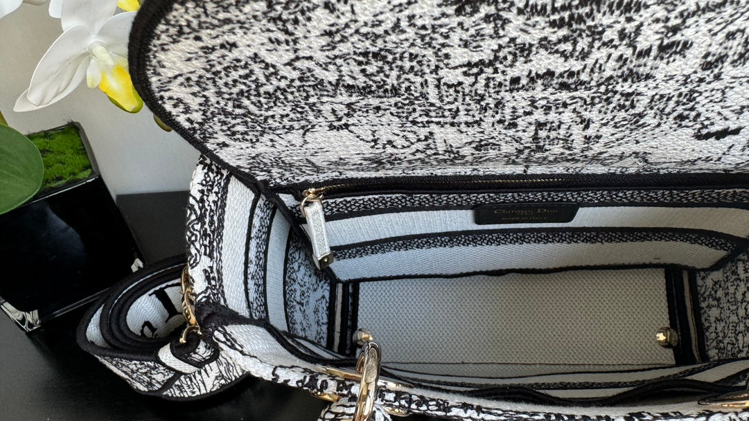 Dior Elegant Black and White Embroidered Canvas Top-Handle Handbag