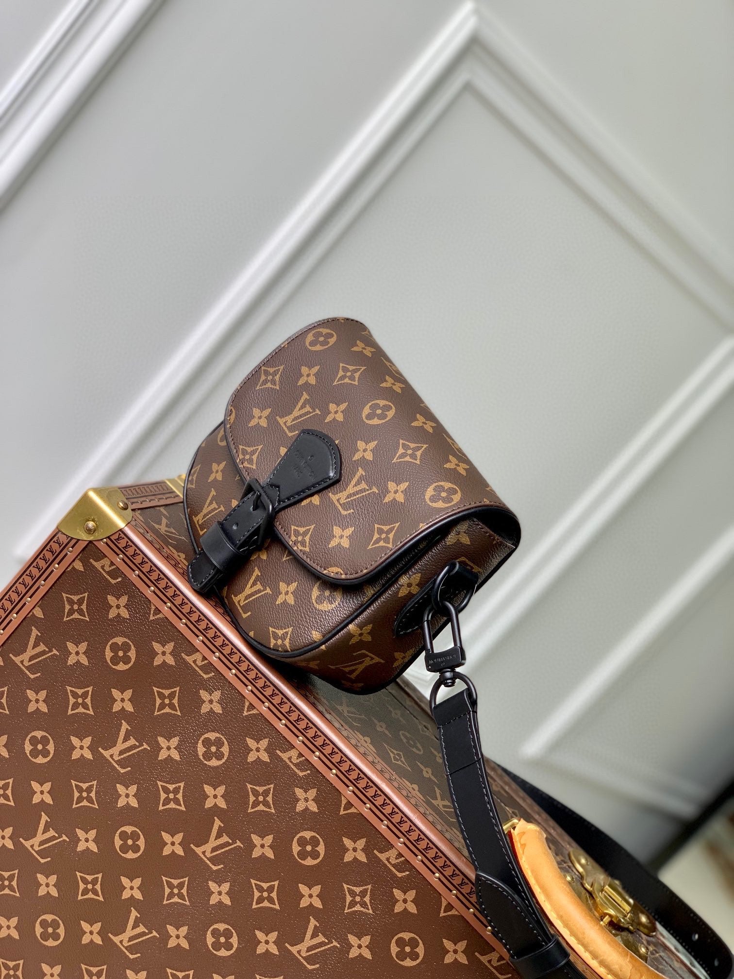 Louis Vuitton Classic Brown Monogram Pattern Saddle Crossbody Shoulder Bag