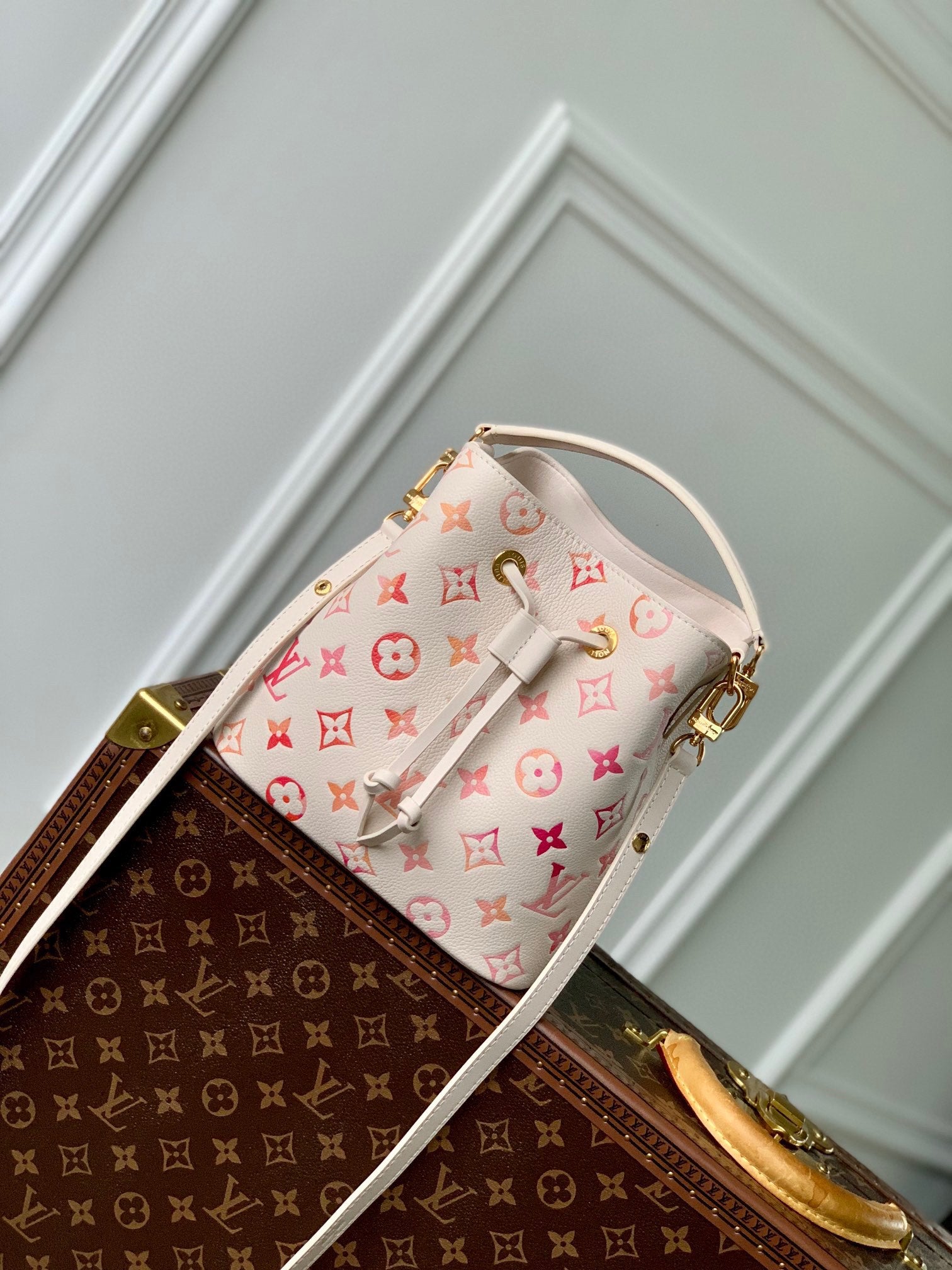 Louis Vuitton White and Pink Monogram Drawstring Bucket Bag Luxury Crossbody Handbag