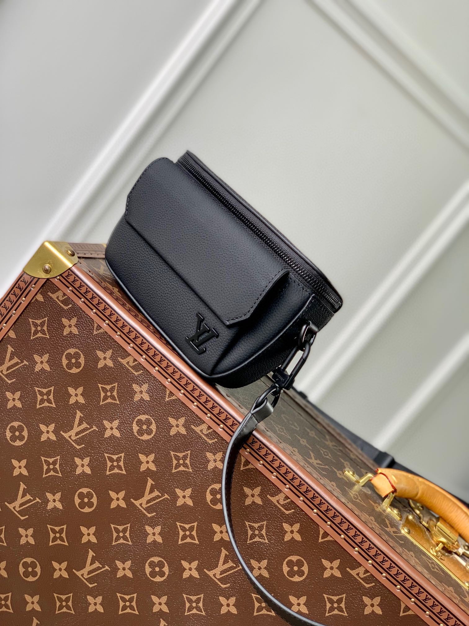 Louis Vuitton Minimalist Matte Black Leather Waist Bag Utility Belt Pack