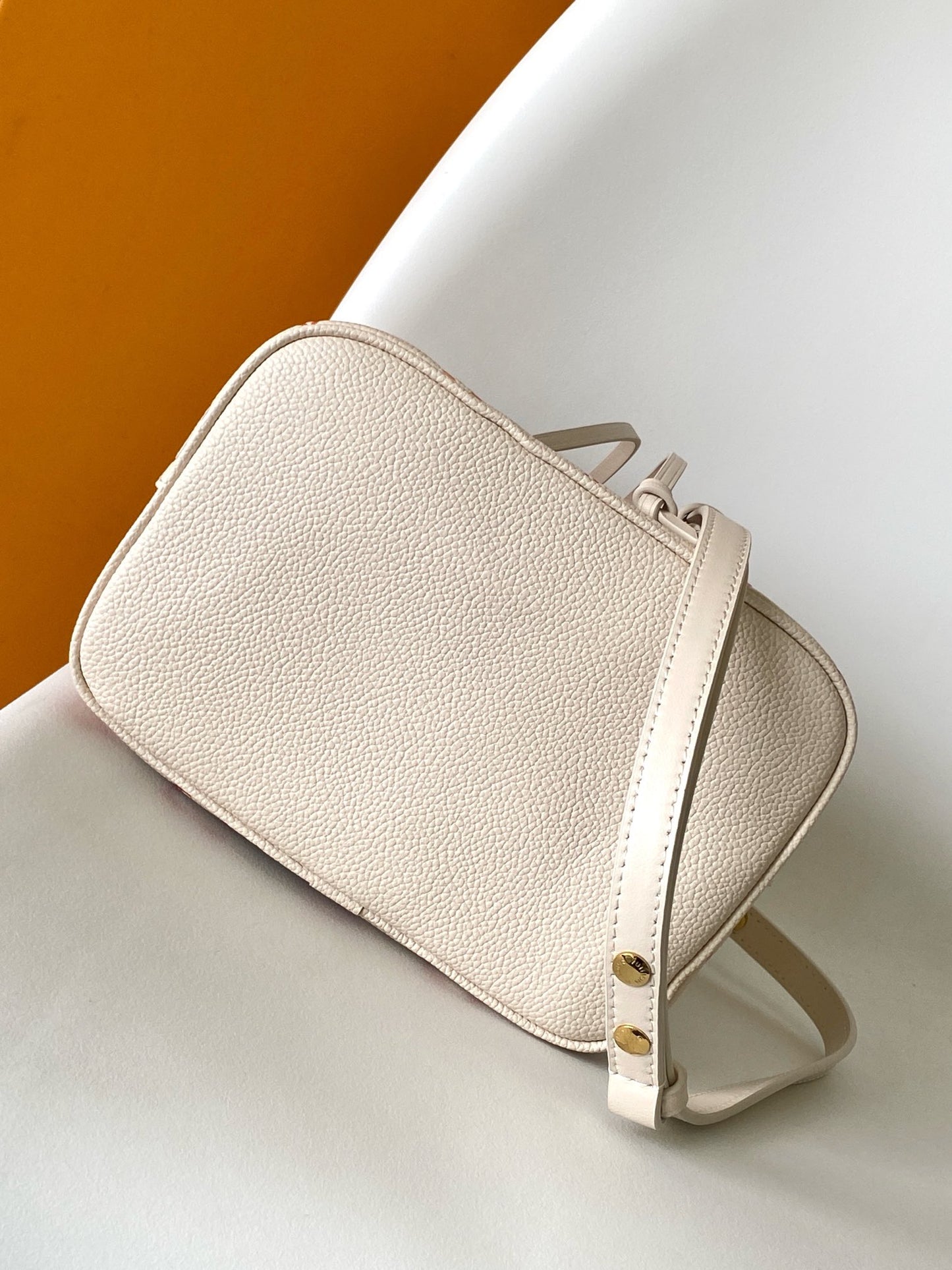 Louis Vuitton White Gradient Monogram Drawstring Bucket Bag with Top Handle