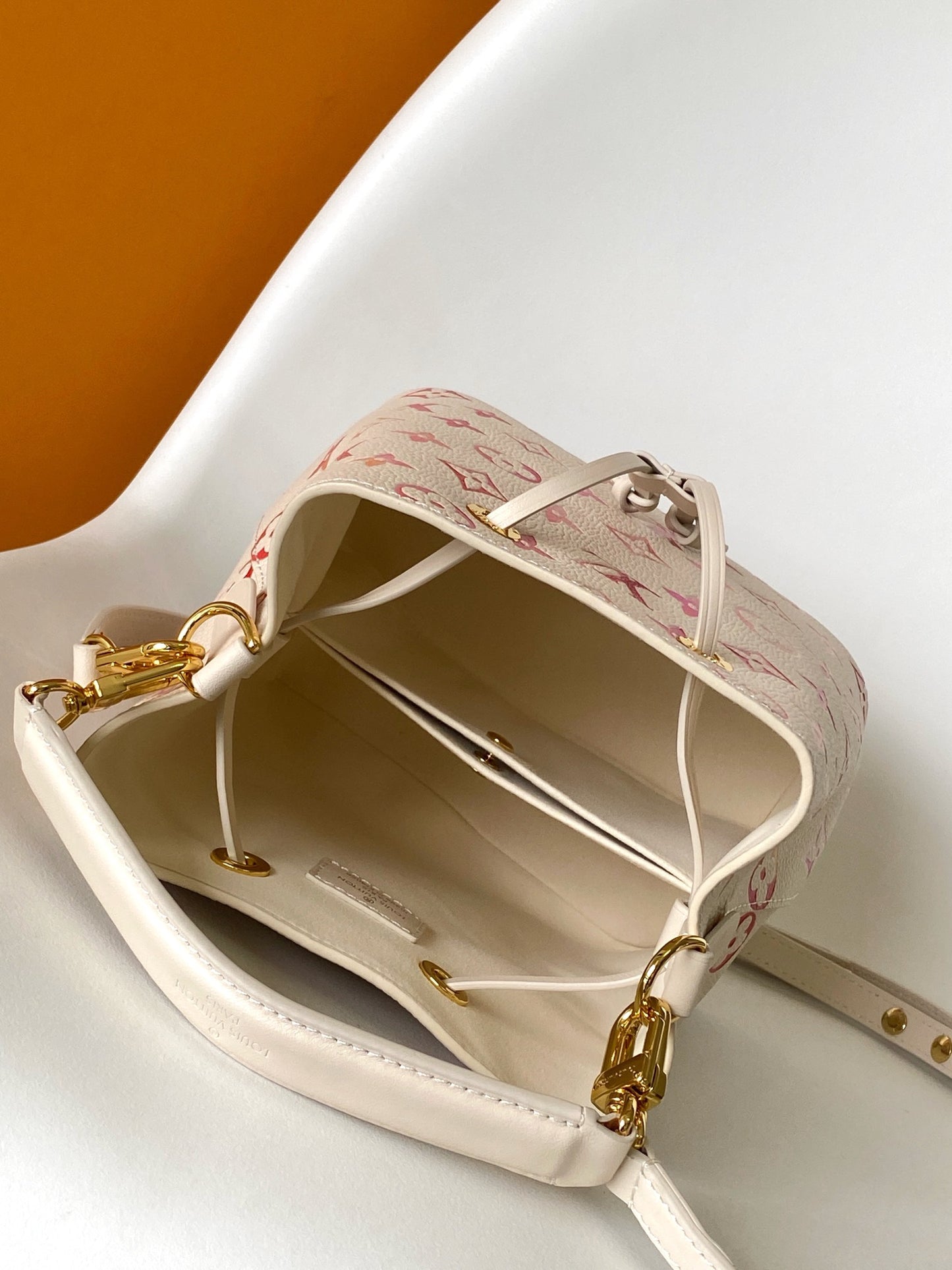 Louis Vuitton White Gradient Monogram Drawstring Bucket Bag with Top Handle