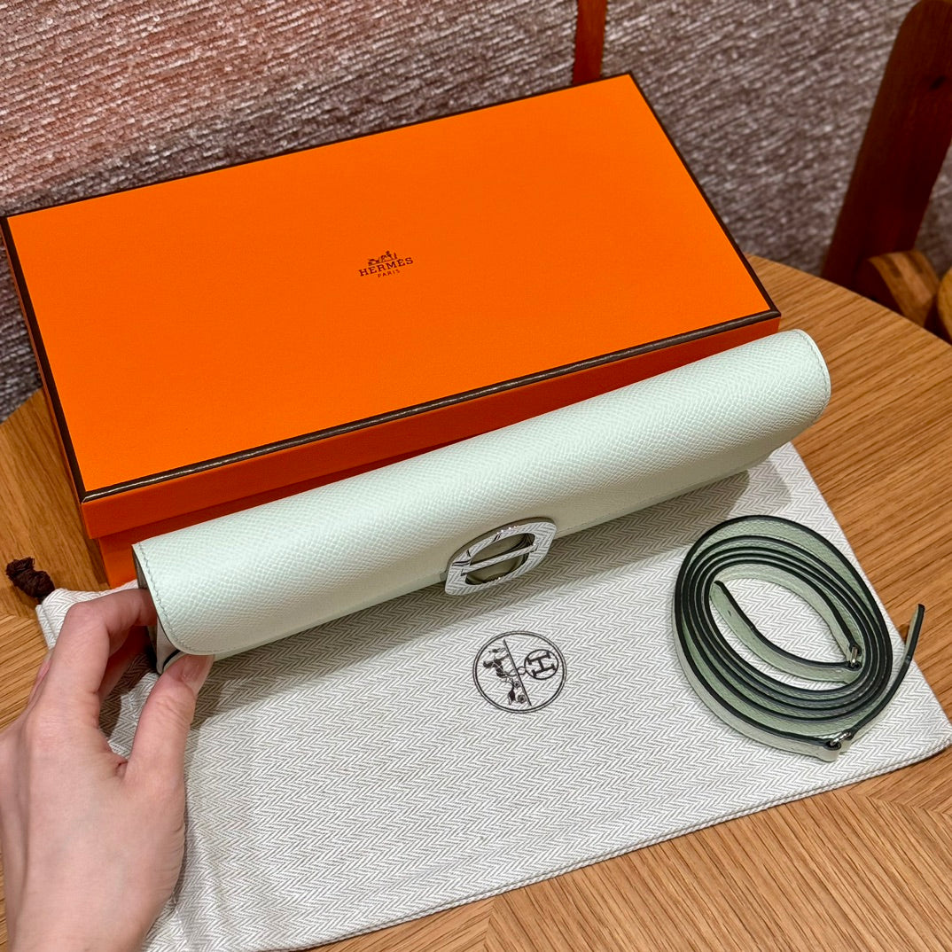 Hermès In-the-Loop Phone Pouch - Vert Fizz Epsom Leather with Palladium Hardware