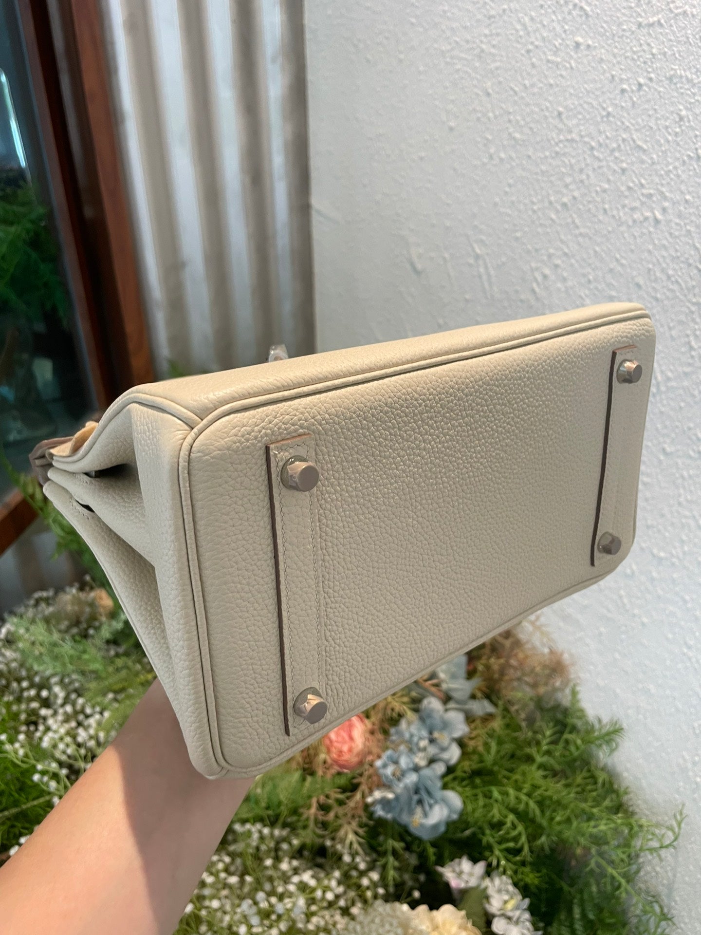 Women's Luxury Cream Leather Top-Handle Handbag with Exotic Embossed Detail