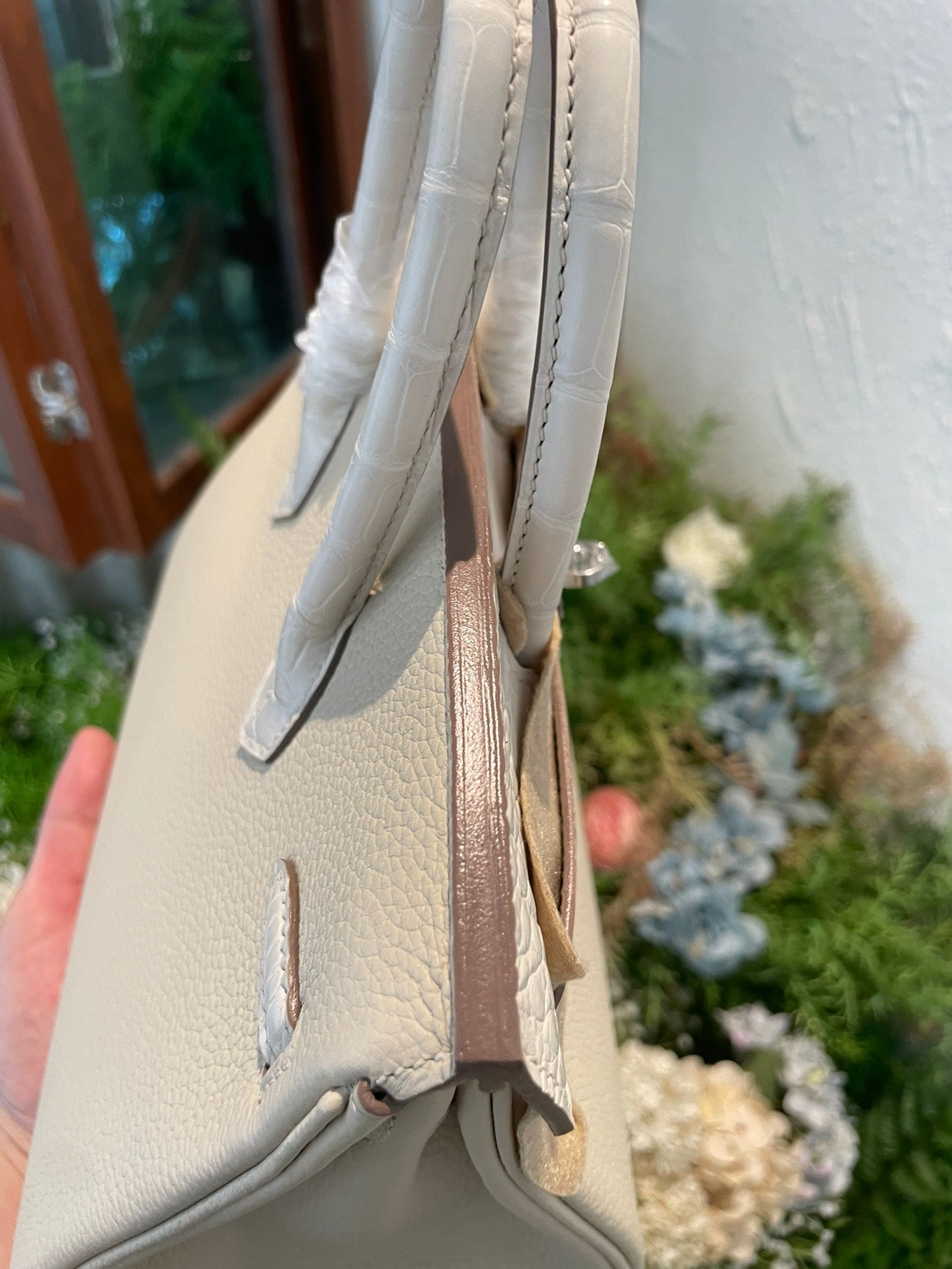 Women's Luxury Cream Leather Top-Handle Handbag with Exotic Embossed Detail