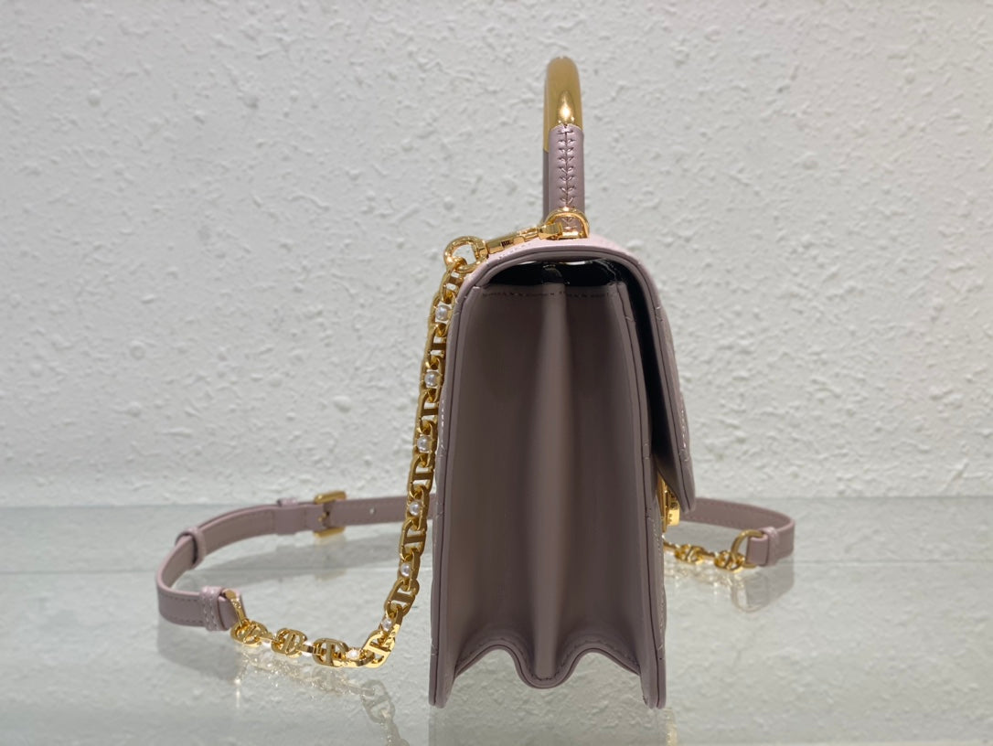 Dior Elegant Lavender Quilted Leather Handbag with Gold Chain Strap