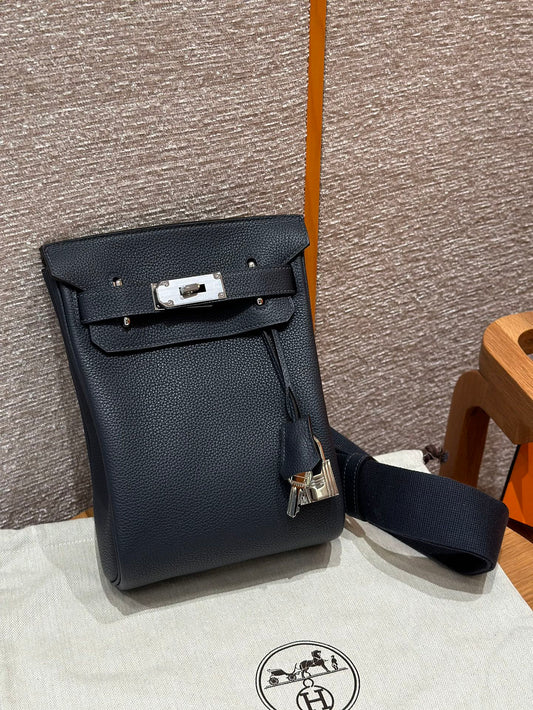 Hermès Kellyado Backpack in Black Leather with Silver-Tone Hardware