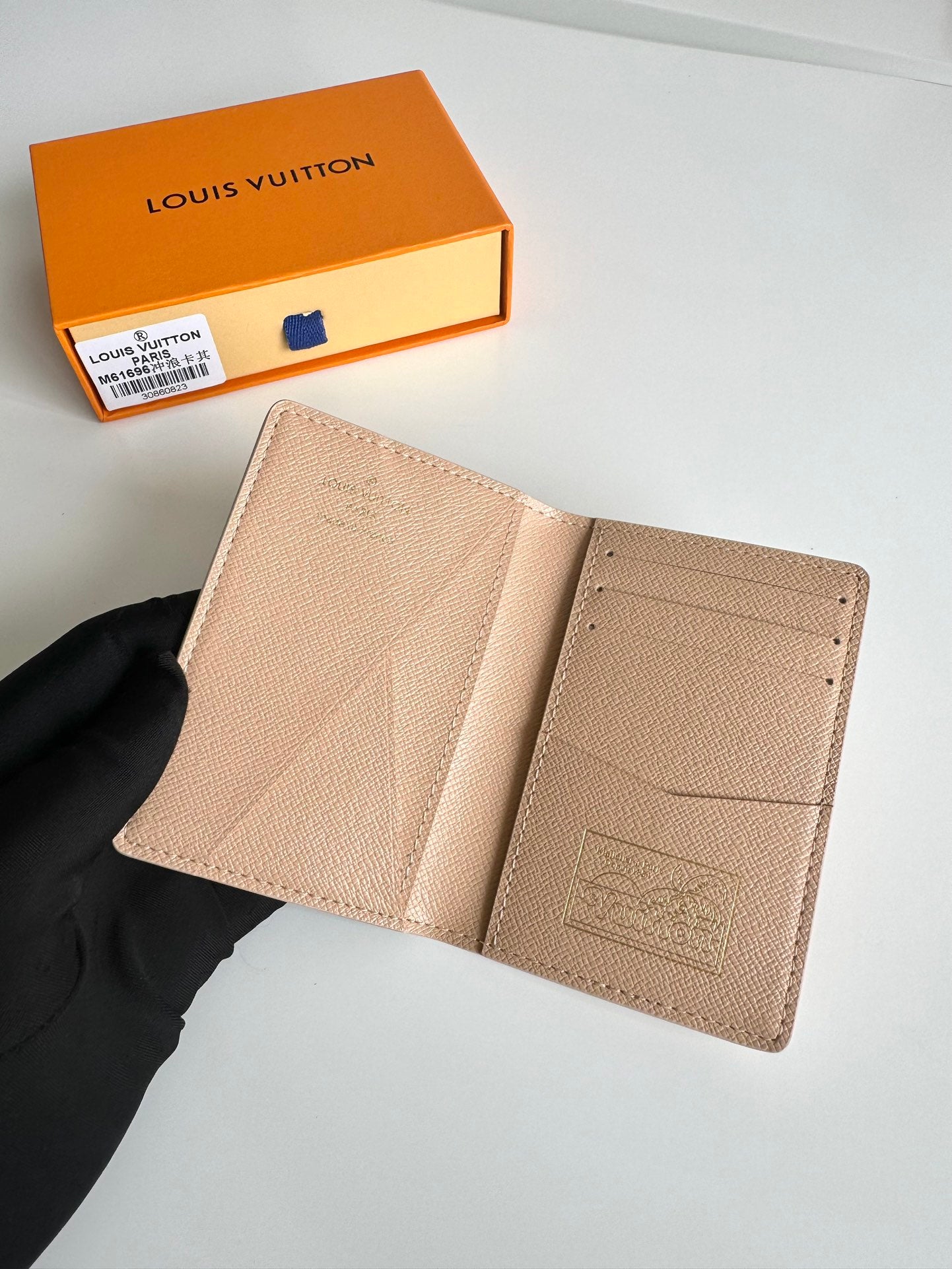 Louis Vuitton Tropical Beach Surfboard Floral Print Beige Passport Holder