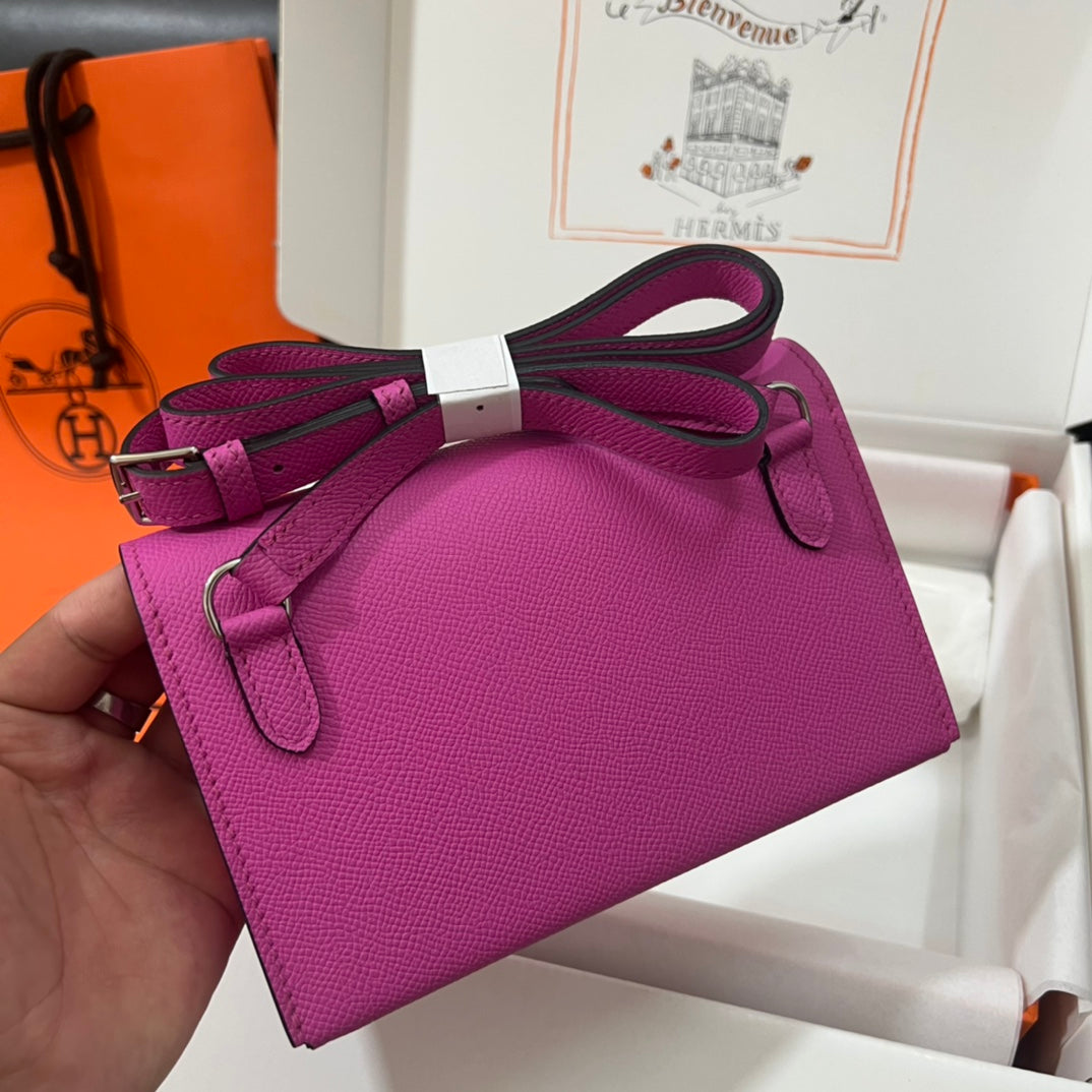 Hermès Constance Slim Wallet in Pink Epsom Leather with Silver Hardware