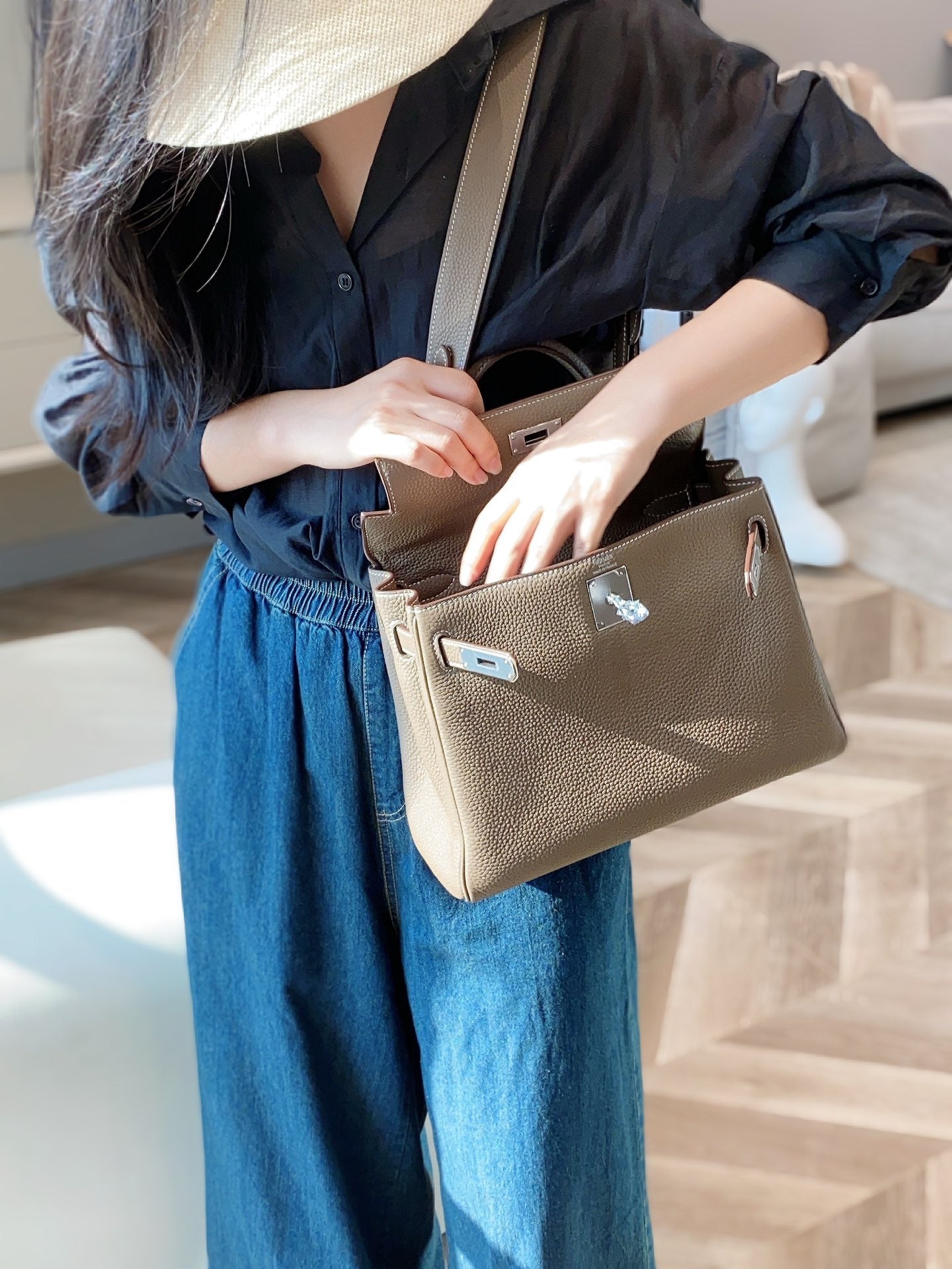 Women's Elegant Grey Leather Shoulder Bag - Kelly Style Satchel Backpack