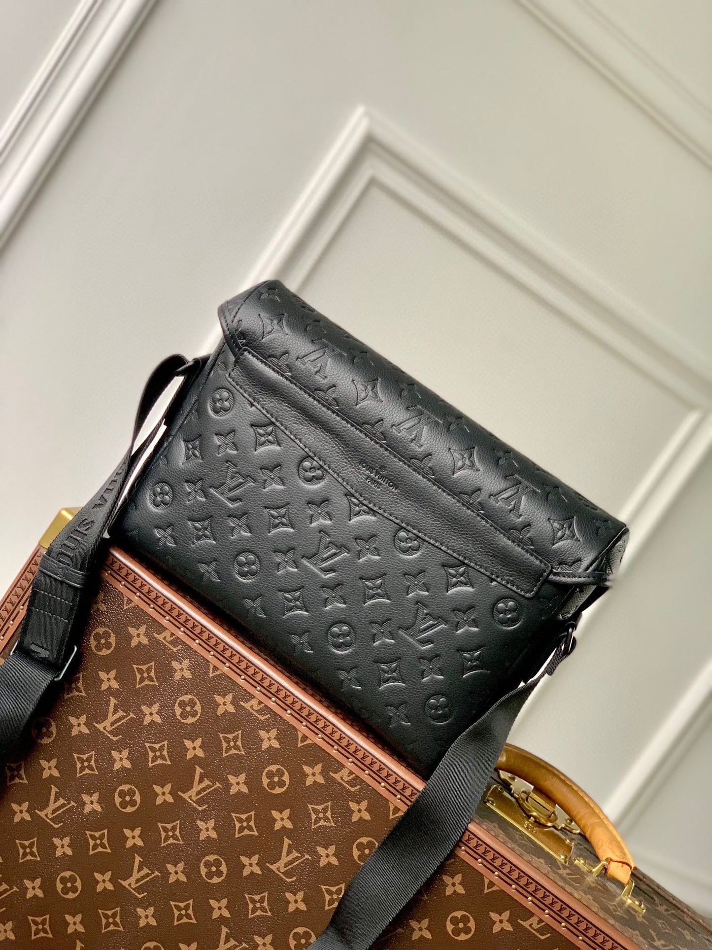 Louis Vuitton Messenger Bag - Monogram Shadow Leather - Black Crossbody
