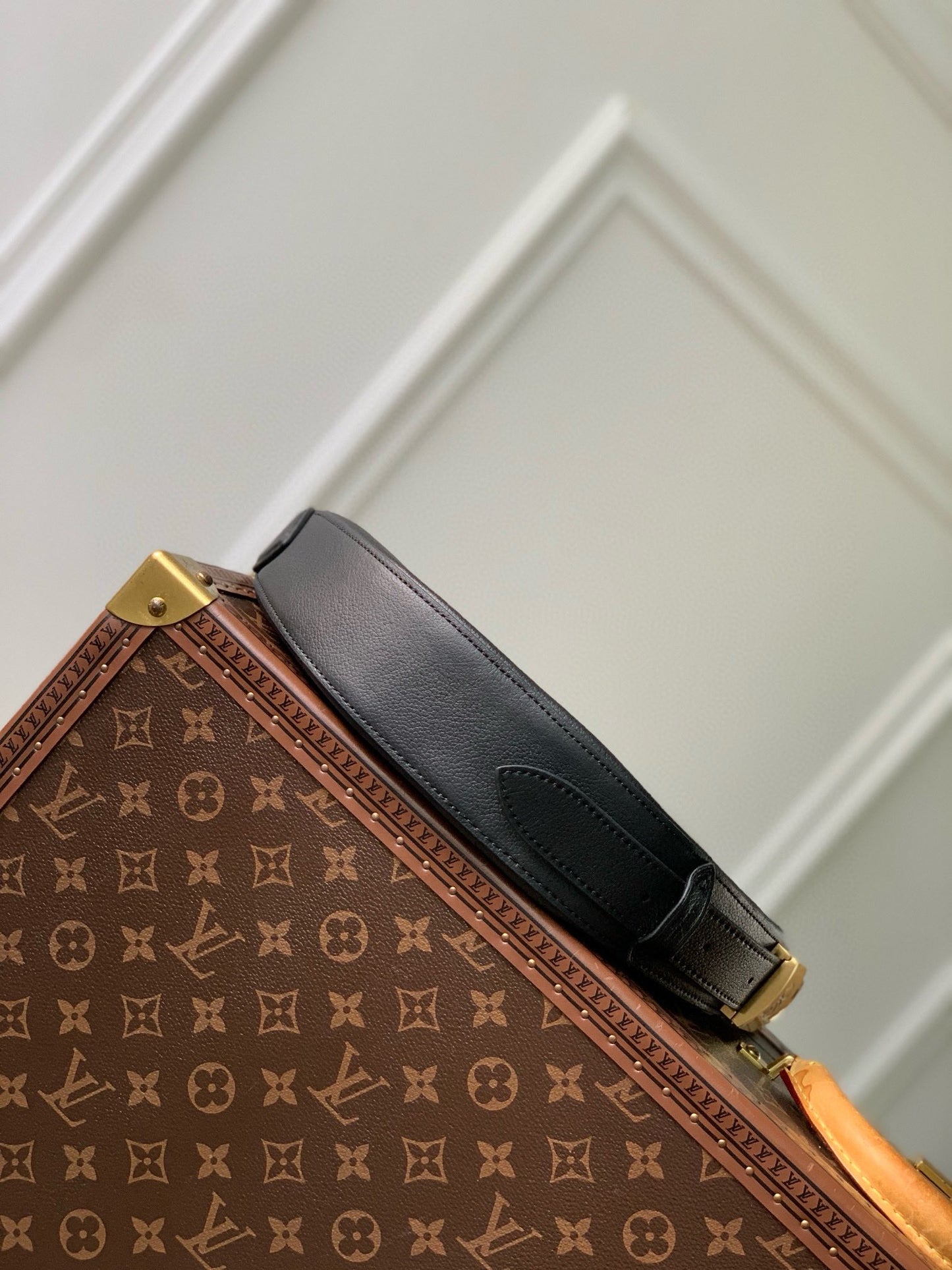 Louis Vuitton Black Leather Crescent Crossbody Belt Bag with Gold Zipper