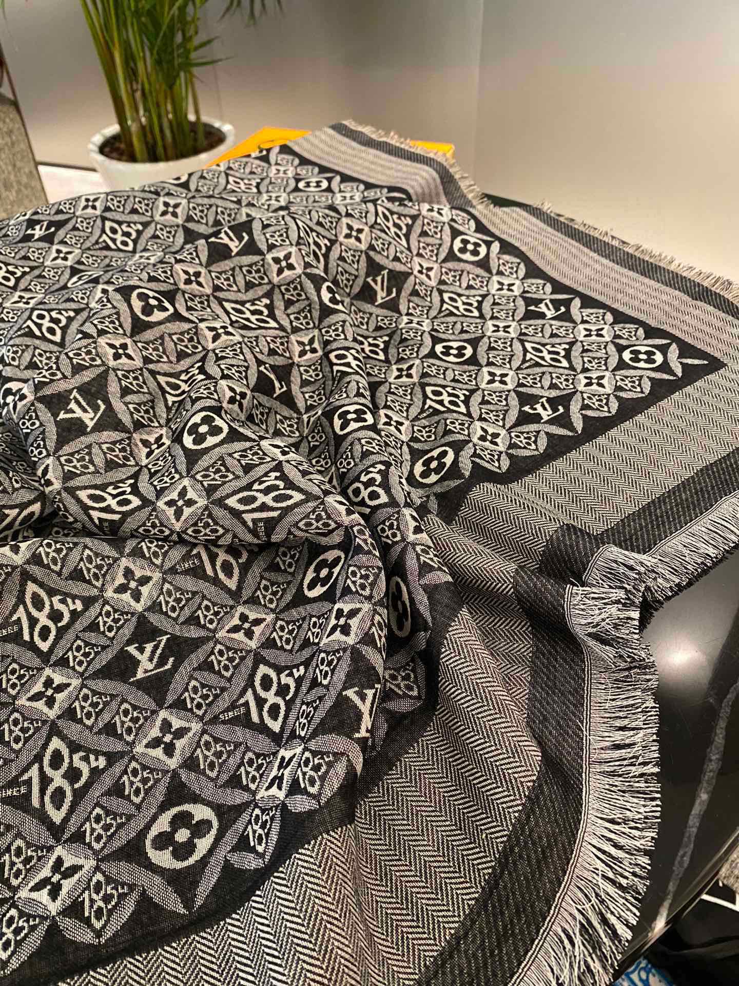 Women's Elegant Patterned Scarf - Large Grey and Black Luxury Inspired Shawl Wrap for Winter and Fall