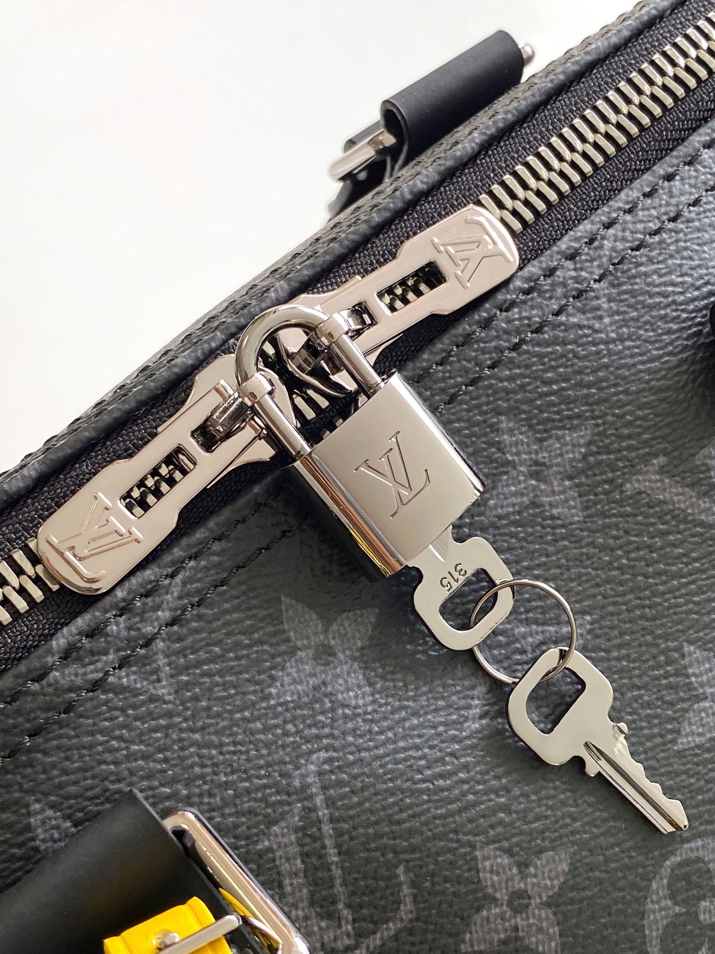 Louis Vuitton Keepall Bandoulière 50 Monogram Eclipse Travel Bag