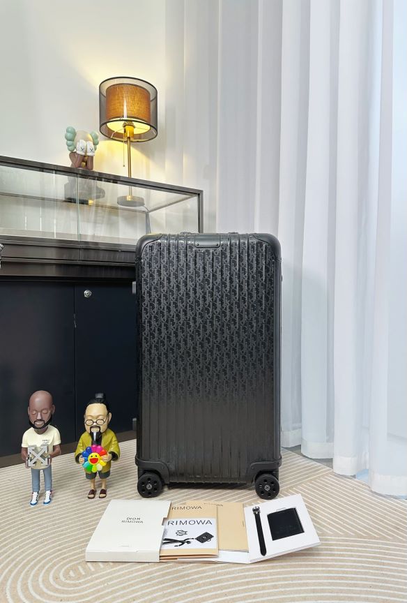 Modern Black Textured Hardside Spinner Luggage with Wheels