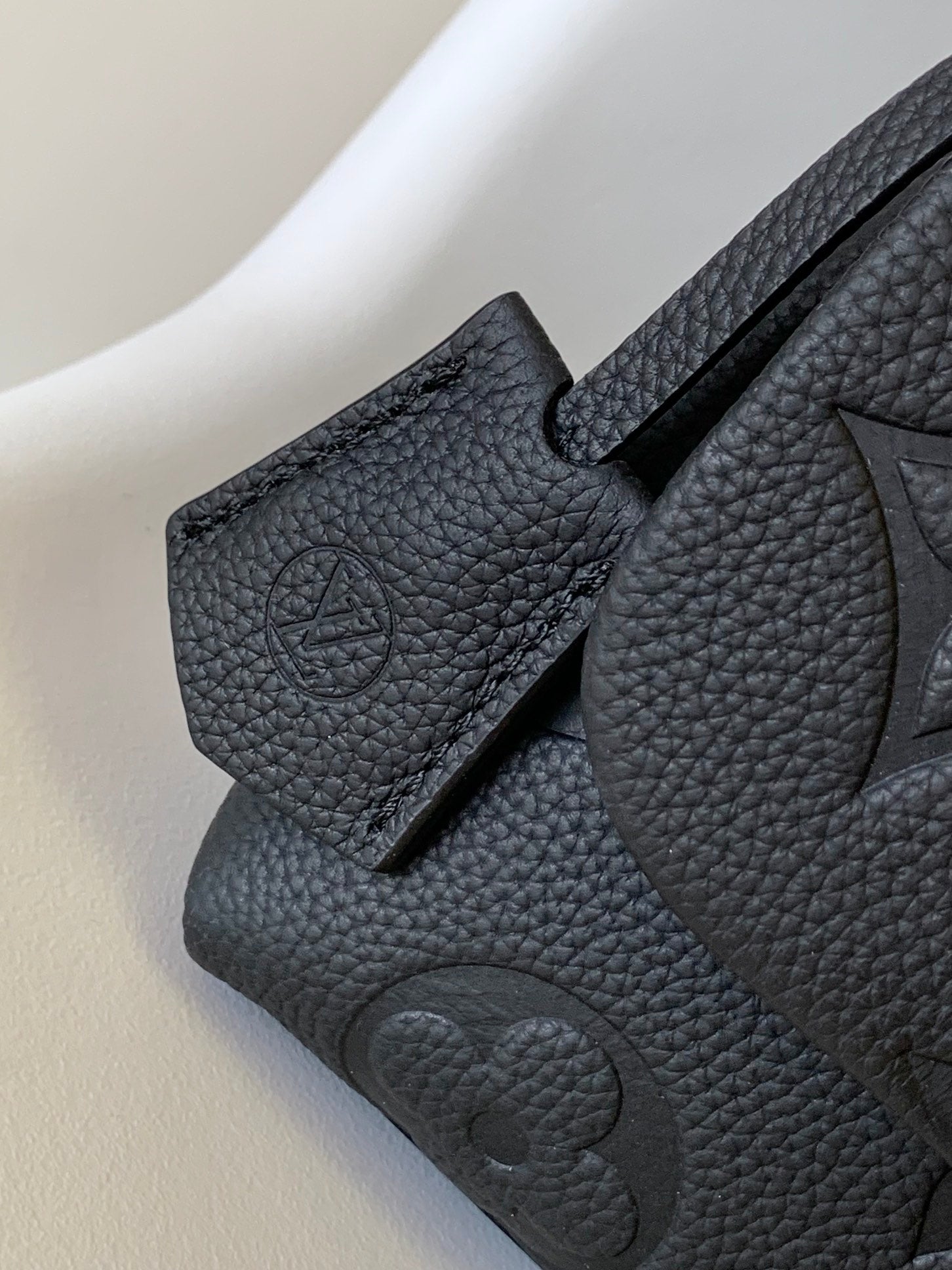 Louis Vuitton Madeleine MM Monogram Empreinte Leather Handbag - Black
