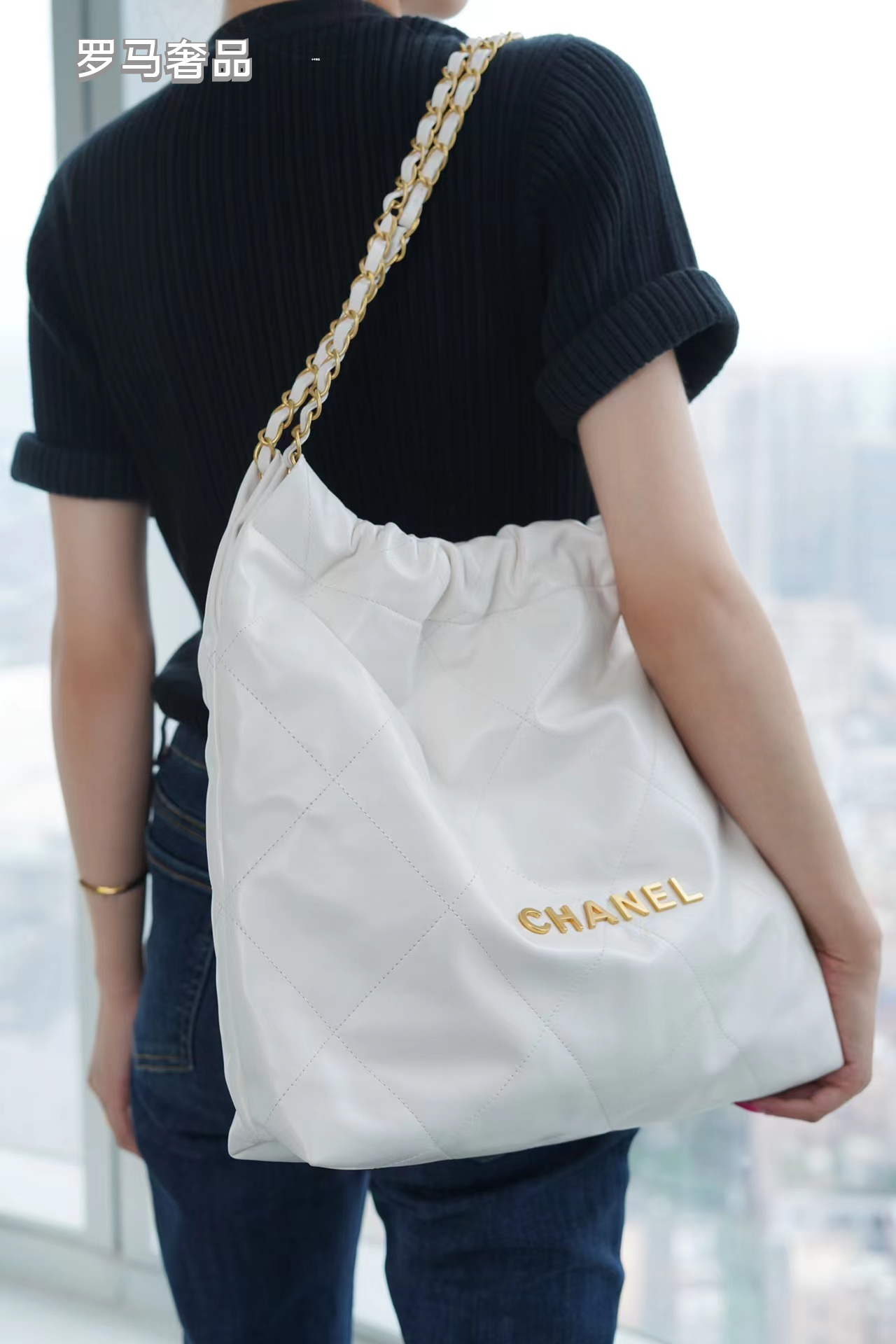 Chanel 22 Mini Handbag - White Quilted Leather with Gold-Tone Hardware