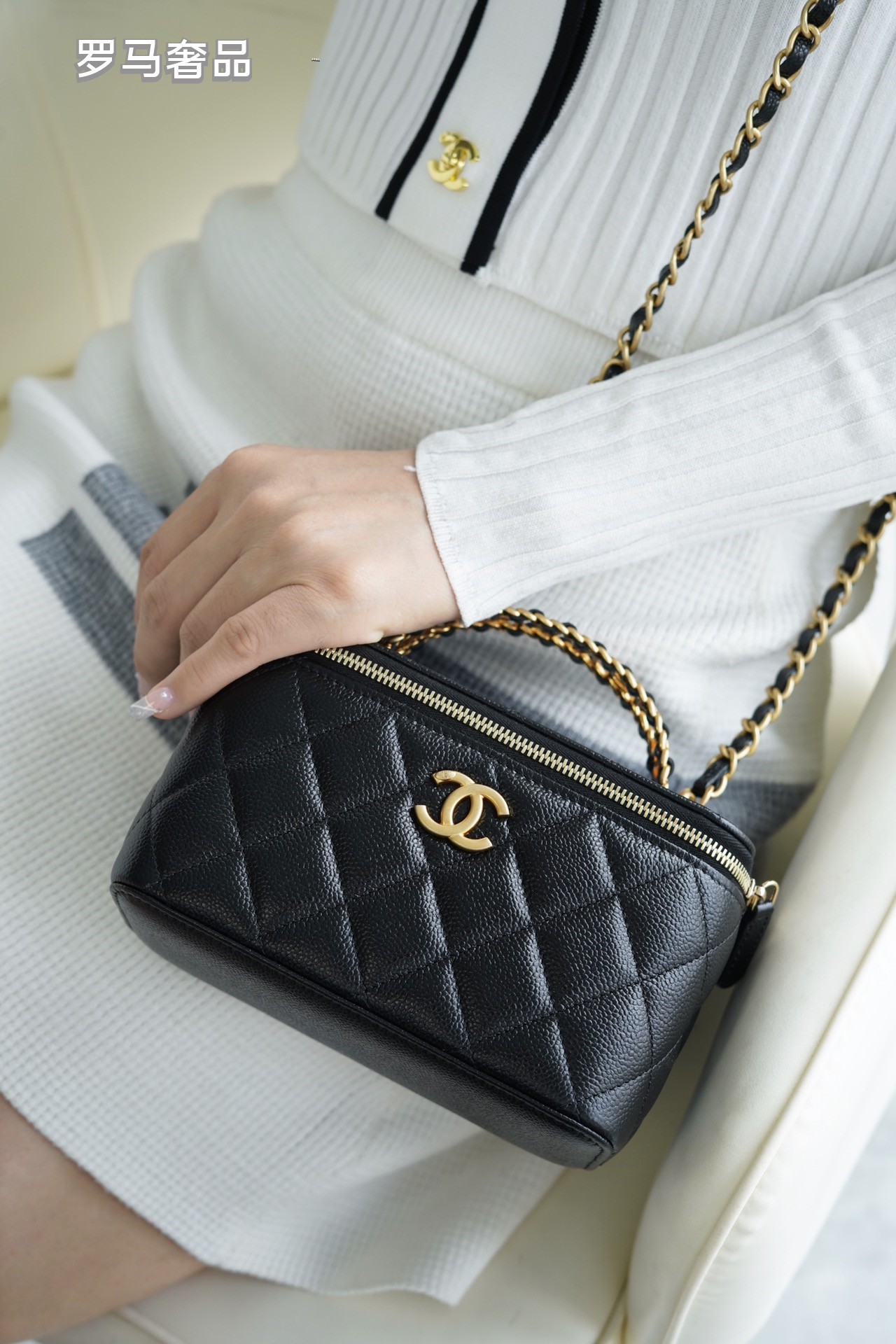 Chanel White Quilted Lambskin Small Vanity Case with Gold-Tone Hardware