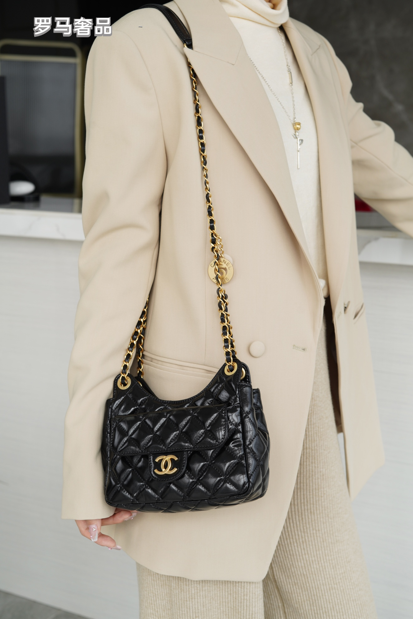 Elegant Black Quilted Patent Leather Shoulder Bag with Gold Chain Strap