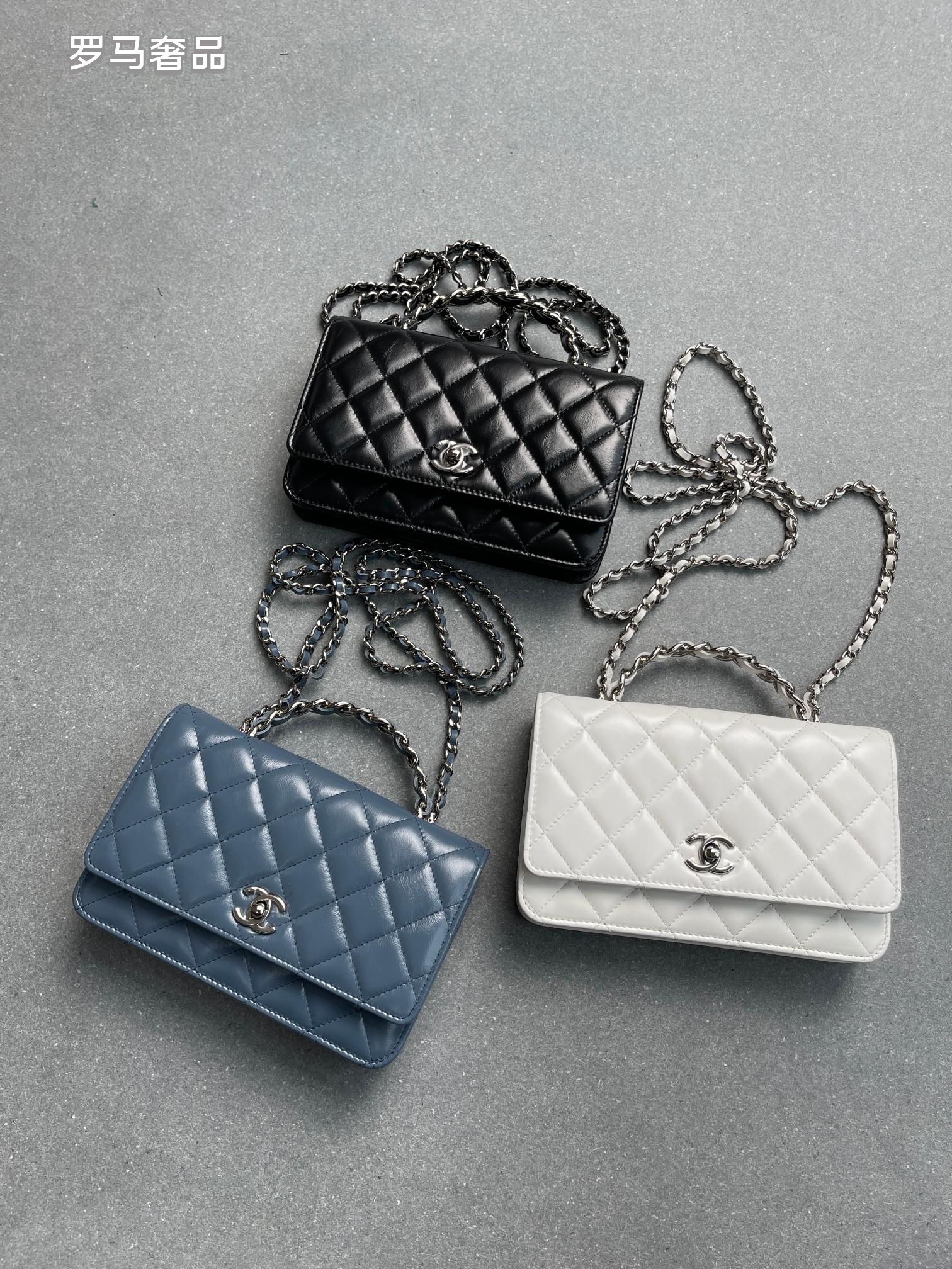 Luxury Quilted Leather Crossbody Bag with Chain Strap - Classic Designer Style Flap Bag
