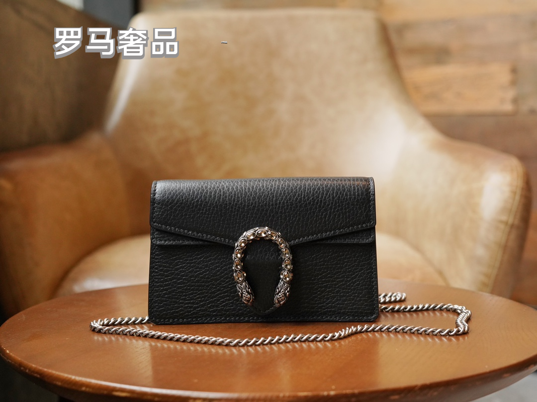 Gucci Black Textured Leather Chain Shoulder Bag with Tiger Head Buckle