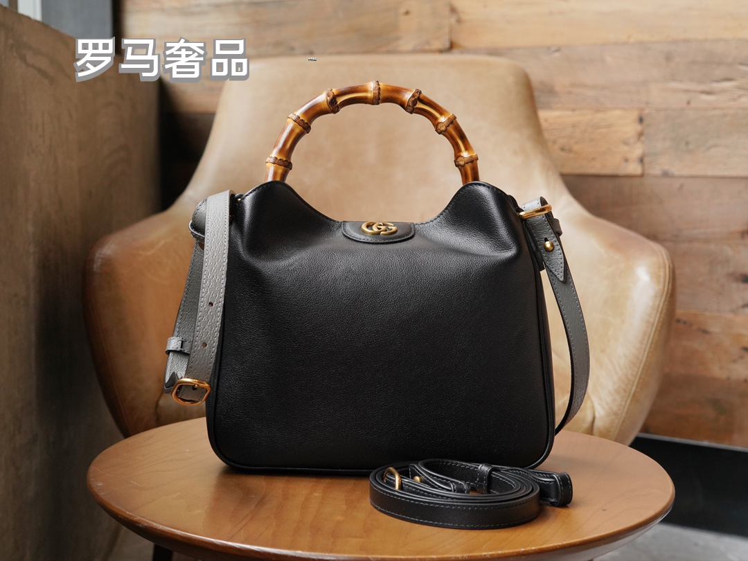 Gucci Vintage Black Leather Handbag with Bamboo Handle and Shoulder Strap