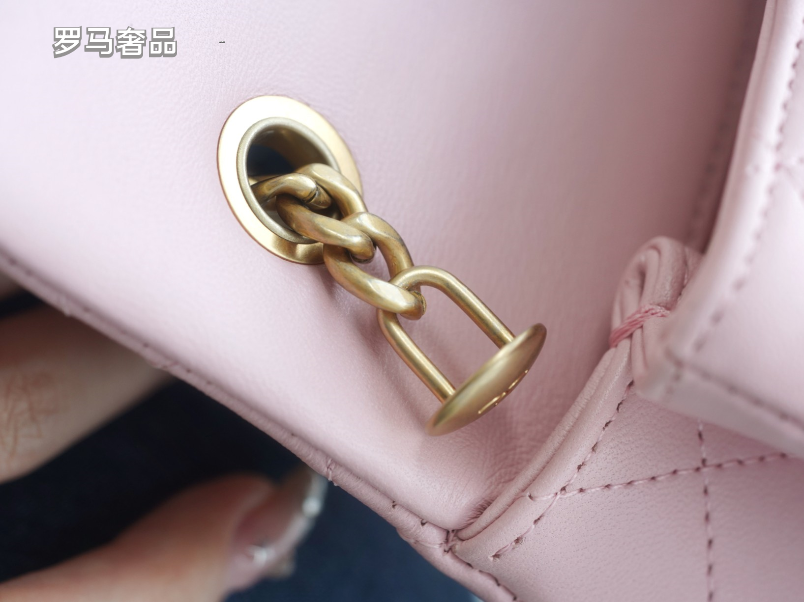 Pink Quilted Flap Bag with Gold-Tone Chain and Logo - Blue Tanzon