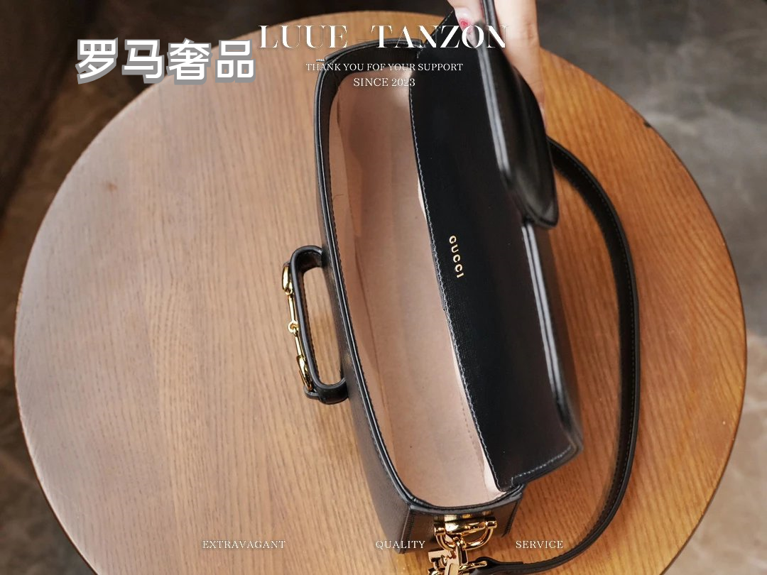 Gucci Vintage Black Leather Crossbody Bag with Gold Horsebit Clasp